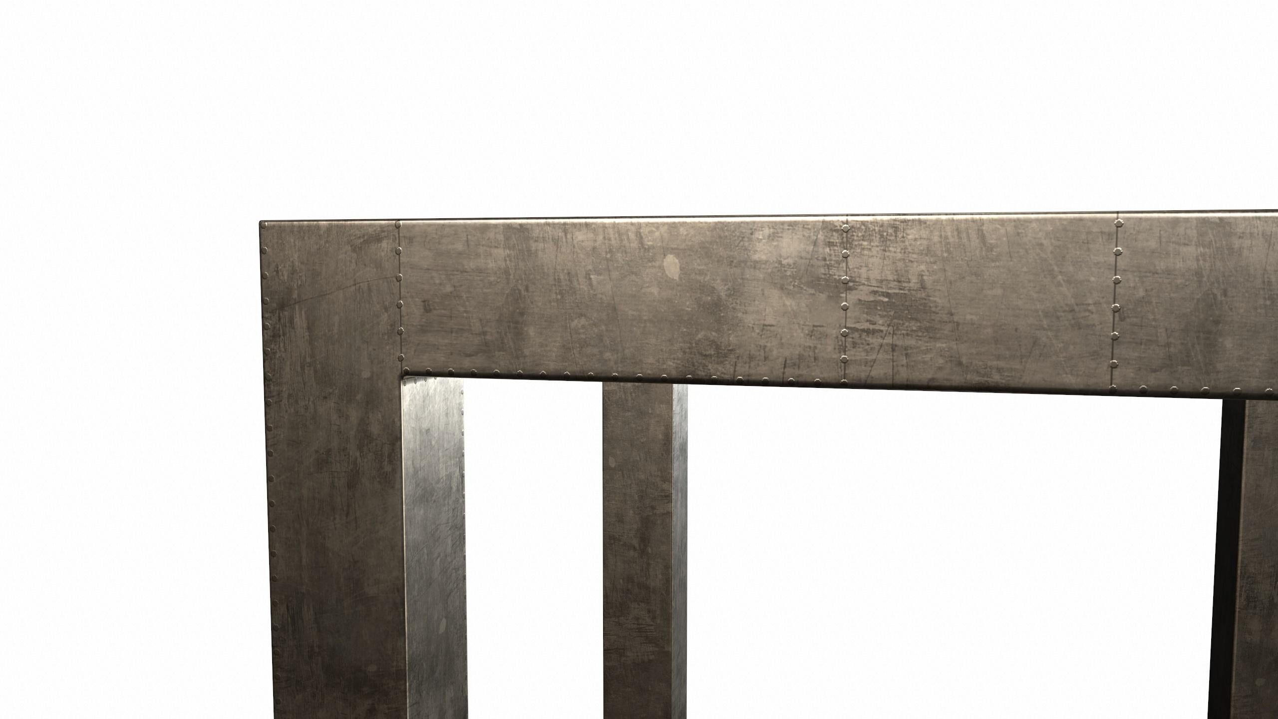 Autre Tables de ferme Art Déco carrée table à boire lisse en bronze ancien par Alison S en vente