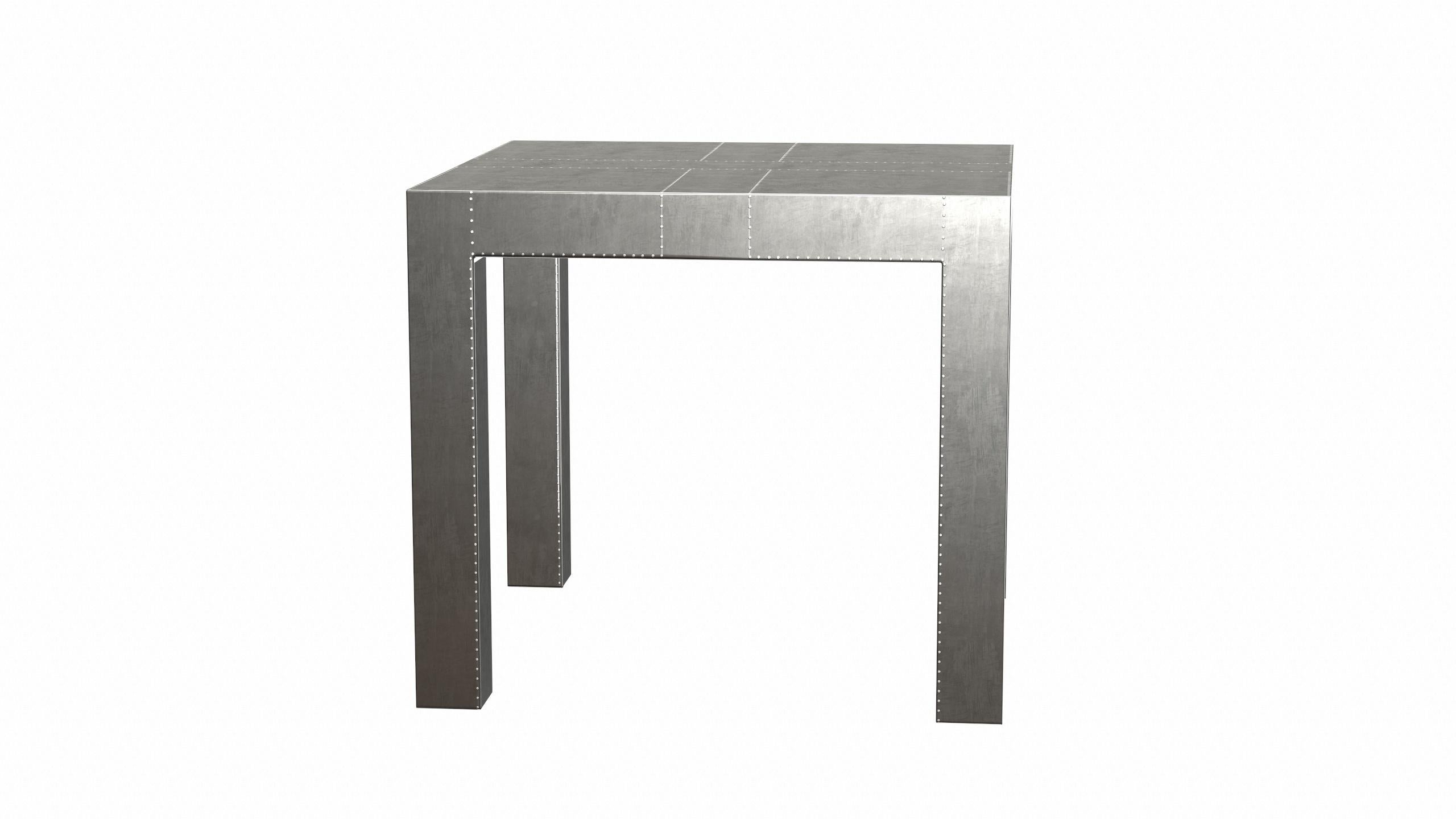 Tables de ferme Art Déco carrée table à boire en bronze blanc lisse Louise en vente 2