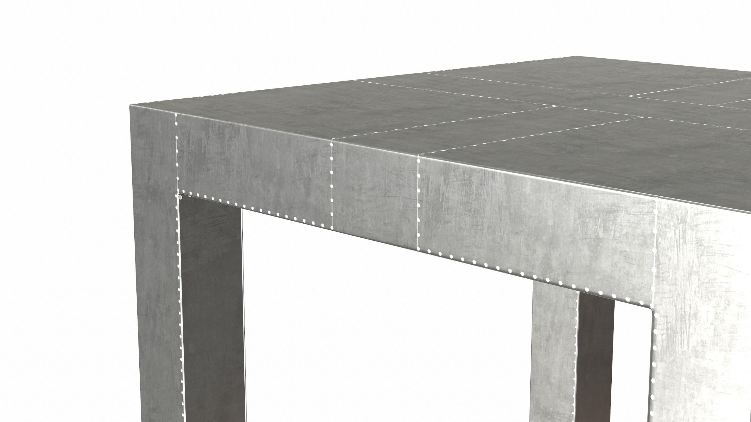 Tables de ferme Art Déco carrée table à boire en bronze blanc lisse Louise en vente 1