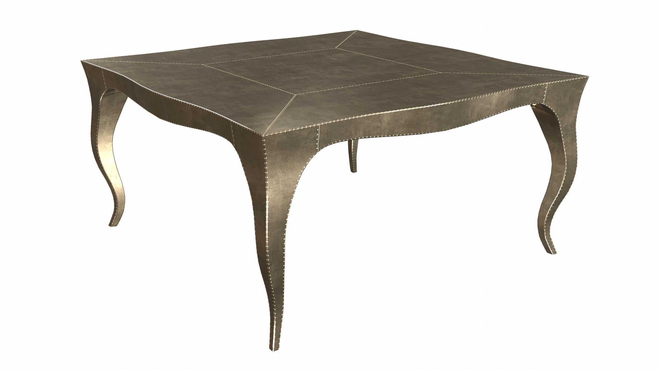 Tavoli da gioco Louise Art Deco in ottone liscio 18,5x18,5x10 pollici di Paul Mathieu In condizioni Nuovo in vendita a New York, NY