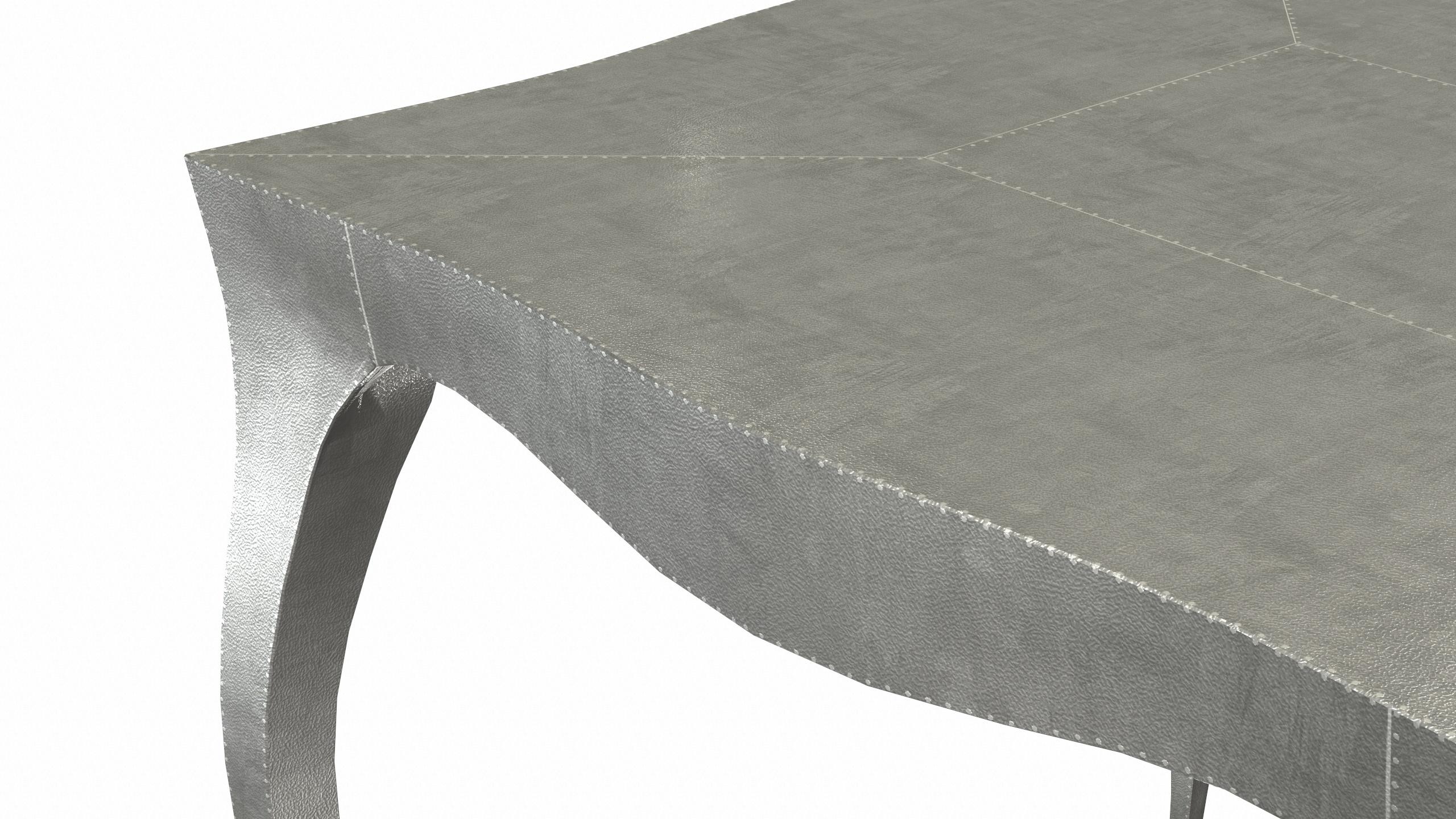 Tables industrielles et de travail Art déco en bronze blanc martelé fin Louise en vente 1