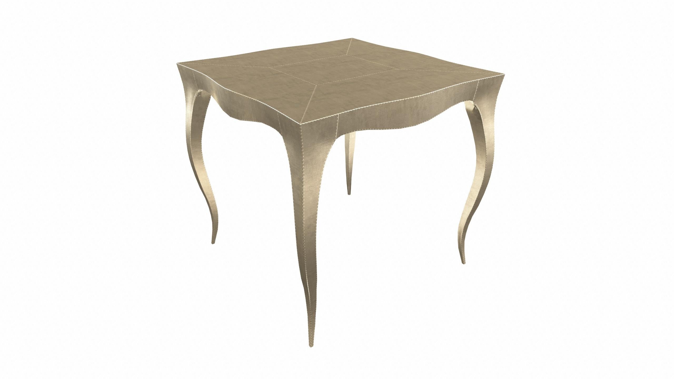 Américain Tables à plateaux Art Nouveau en laiton martelé fin de Paul Mathieu en vente