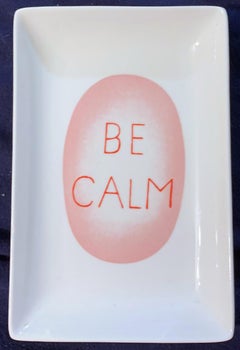 Le plat en céramique « Be Calm » de Louise Bourgeois