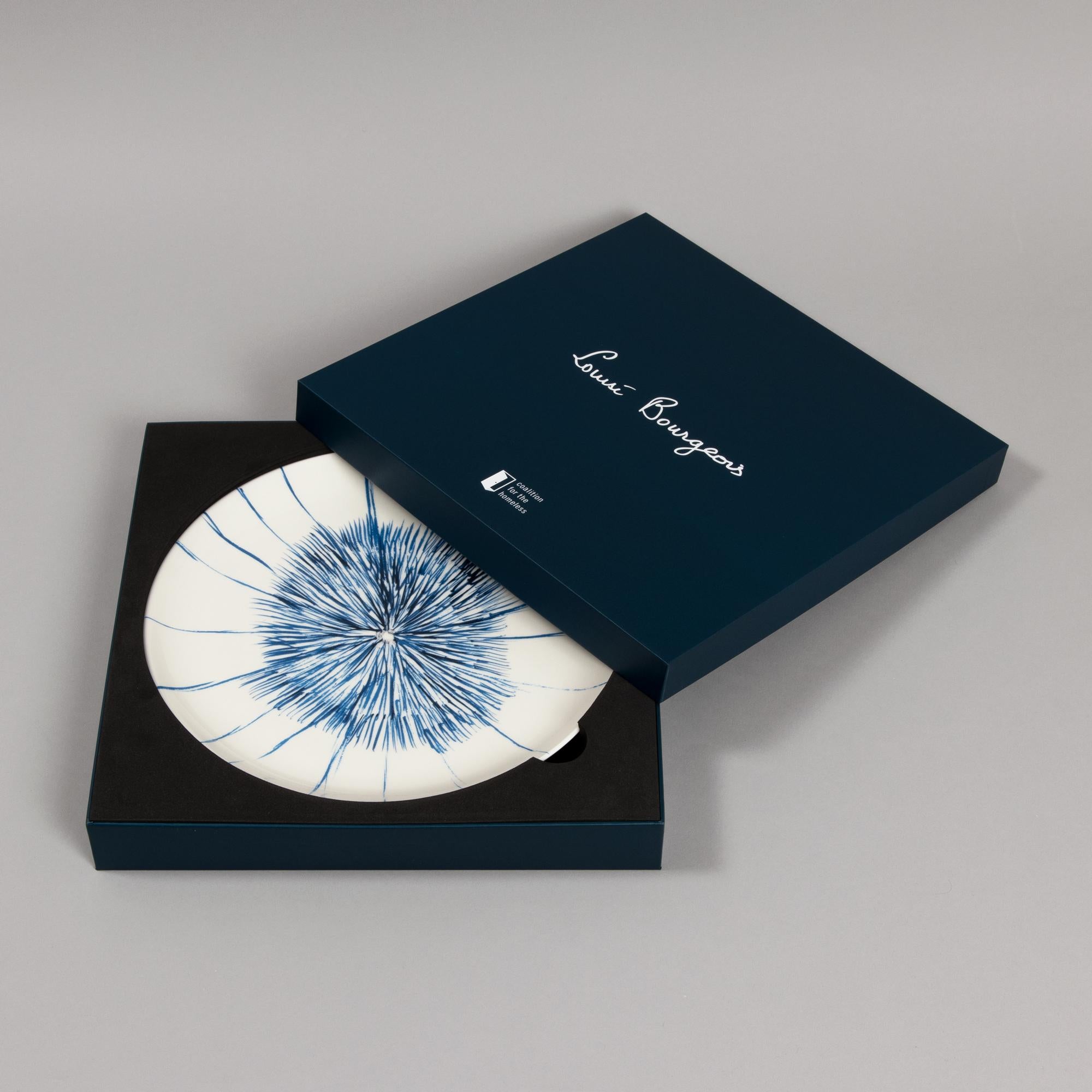 Louise Bourgeois, Je t'aime - Assiette en porcelaine en édition limitée, Art abstrait 1