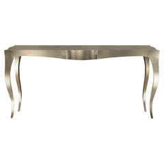 Louise Console Tavoli da centro Art Deco in ottone martellato di Paul Mathieu