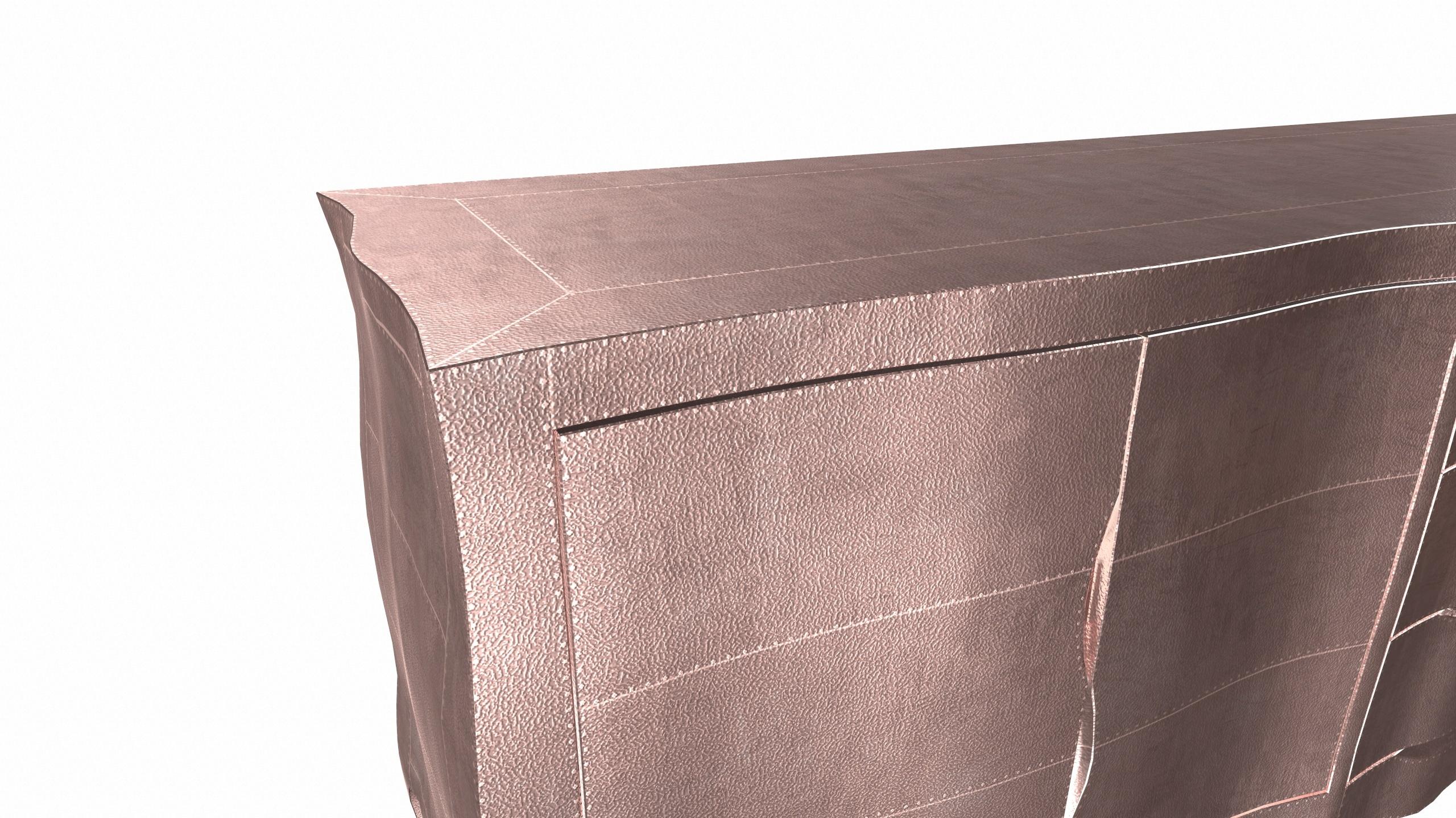 Luigi XV Louise Credenza Armadietti Art Déco in pregiato rame martellato di Paul Mathieu in vendita