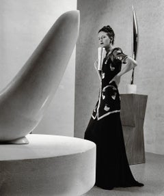 Model and Brancusi Sculpture, MoMA, 1938