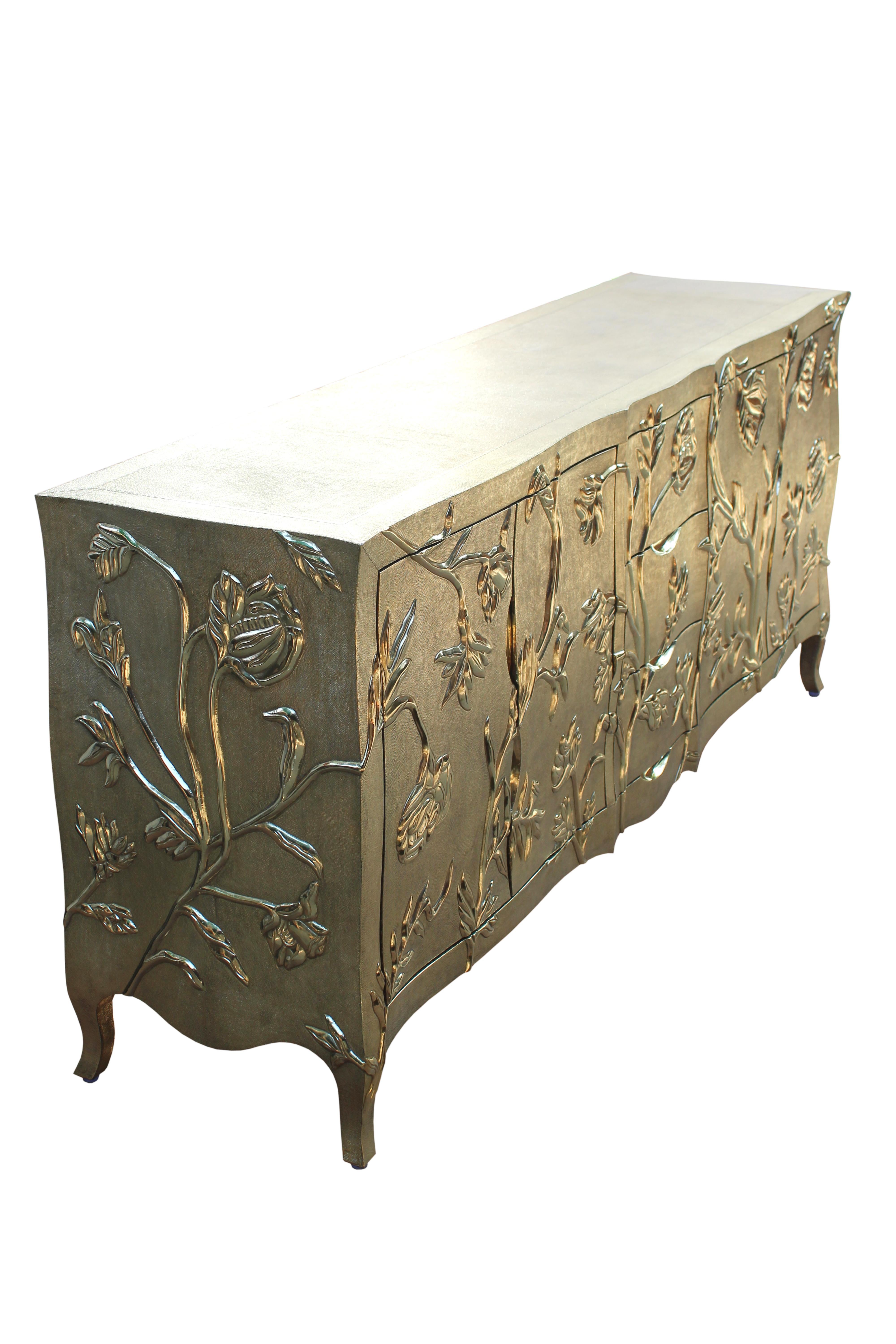 Credenza buffet floreale Louise in stile Art Déco in ottone di Paul Mathieu in vendita 2