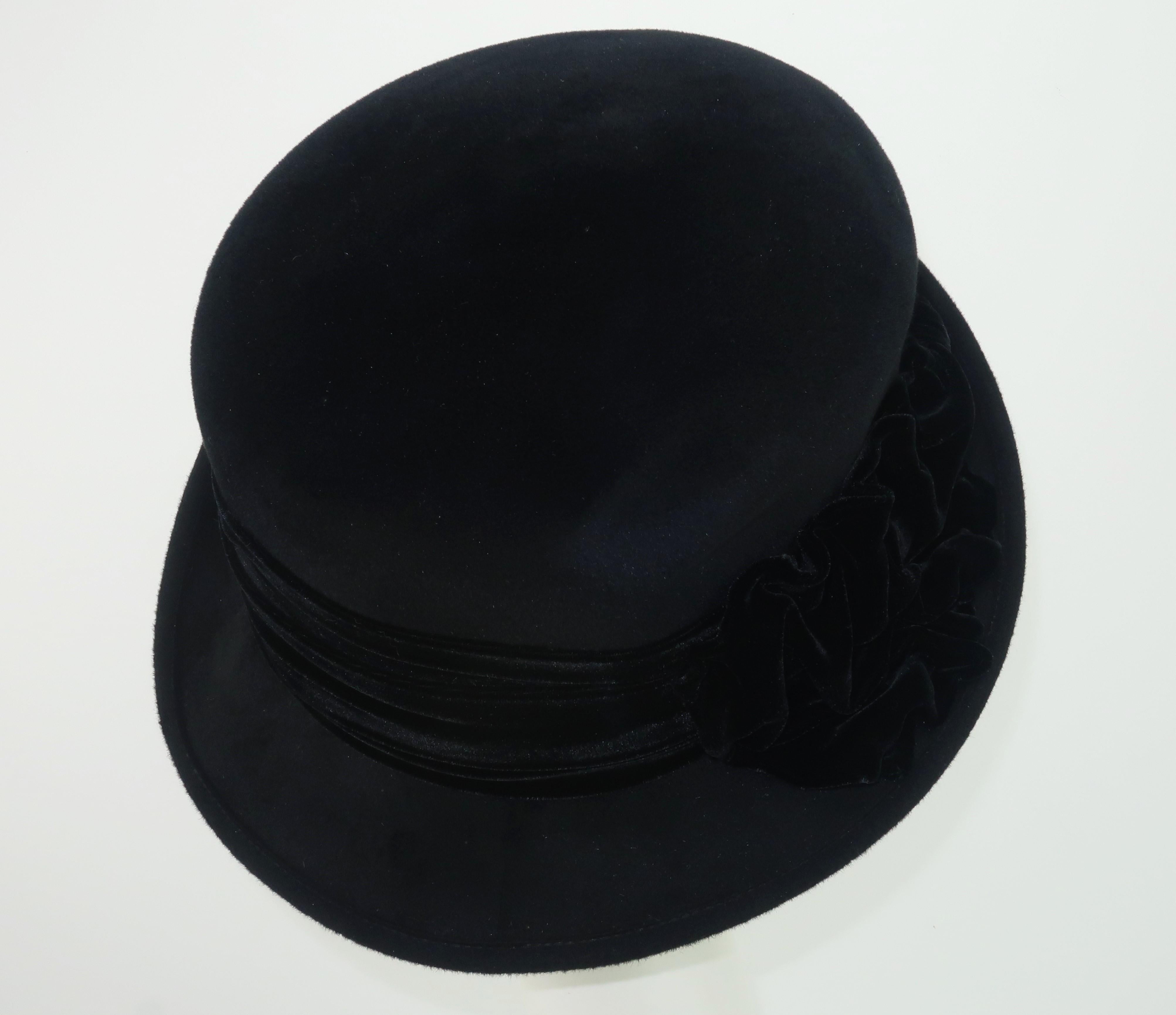 Louise Green Black Wool Felt & Velvet Vintage Inspired Hat In Good Condition In Atlanta, GA