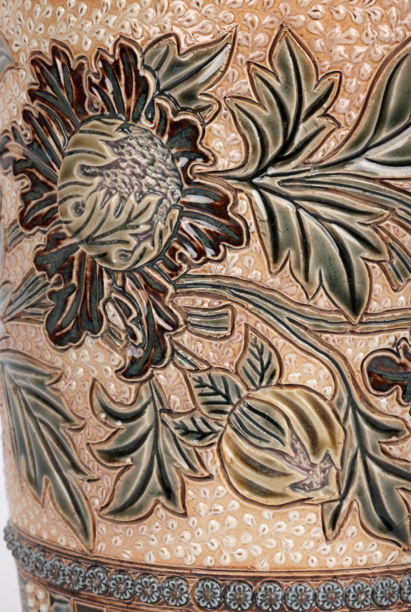 Vase Doulton Lambeth Floral Design de Louise J. Davies 4
