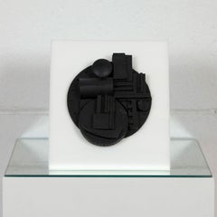 Louise Nevelson "Collegiate" 