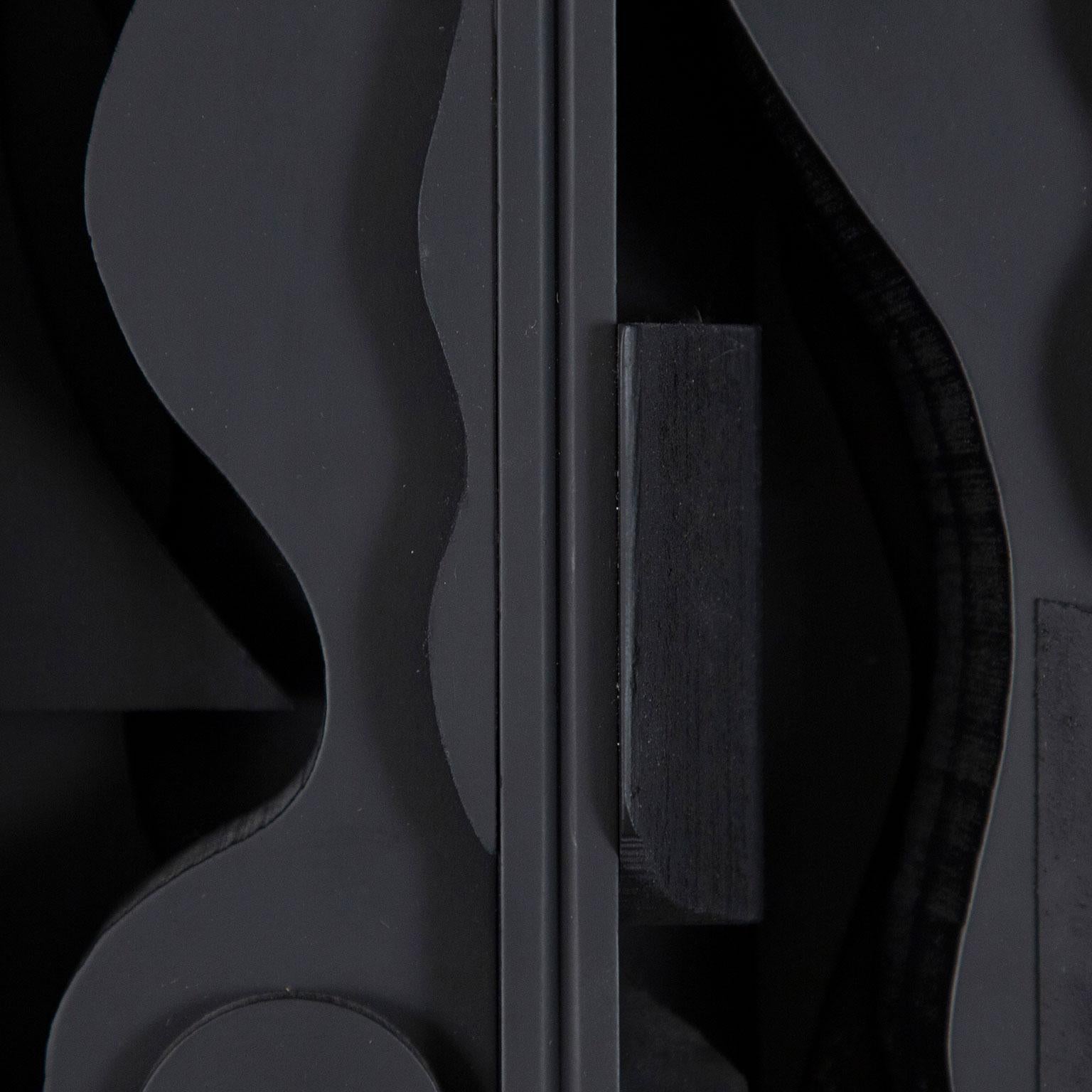 Fiore di notte - Sculpture di Louise Nevelson