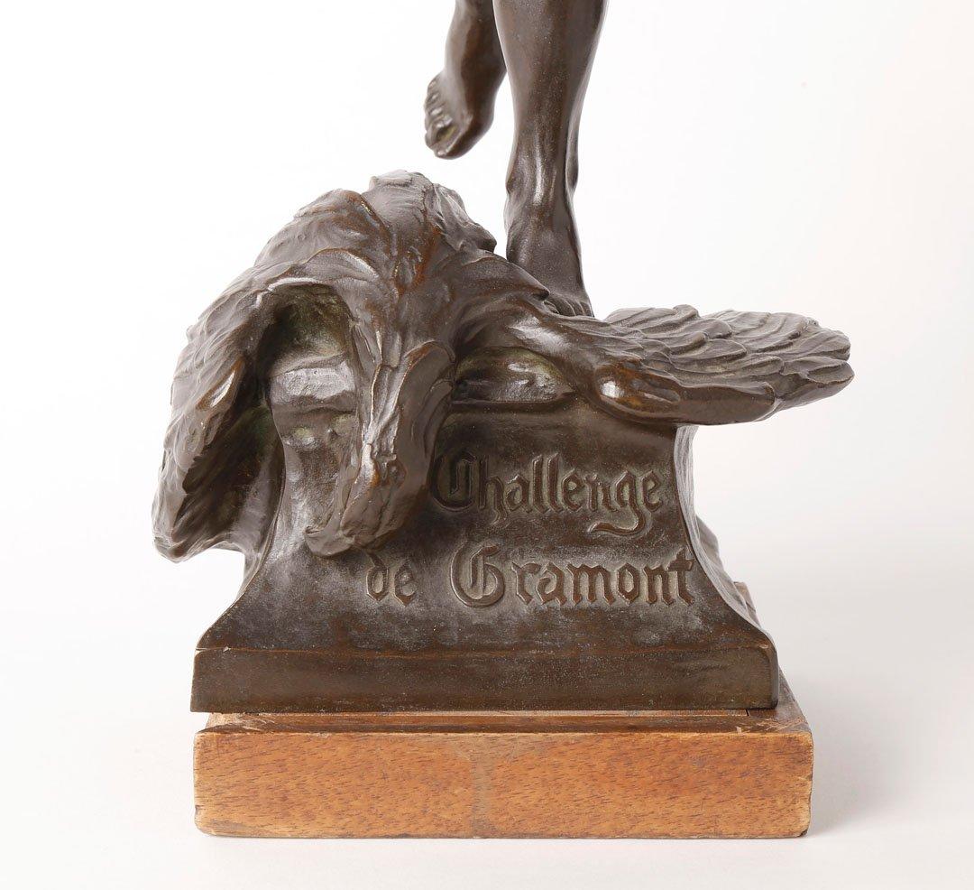 Le Challenge de Gramont, sculpture d'Icarus en bronze du 20e siècle  en vente 1