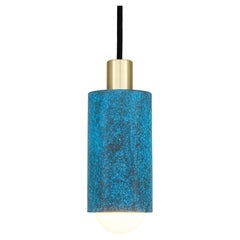 Luce a sospensione Louise in blu di Prussia e ottone satinato, appesa con pendaglio con spina