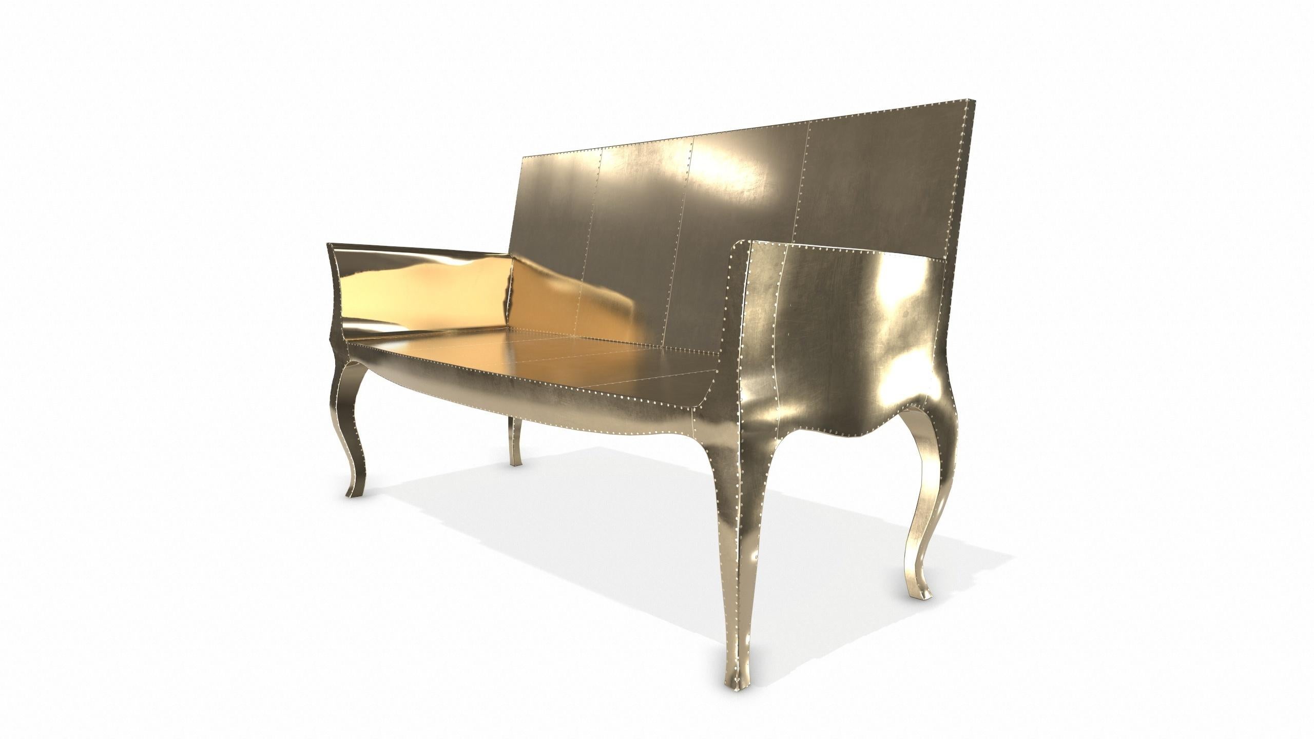 Louise Settee Art Deco Canapes aus glattem Messing von Paul Mathieu für S Odegard (Holzarbeit) im Angebot