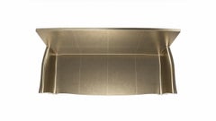 Louise Settee Art Deco Chaise Longues in Mid. Ottone martellato di Paul Mathieu