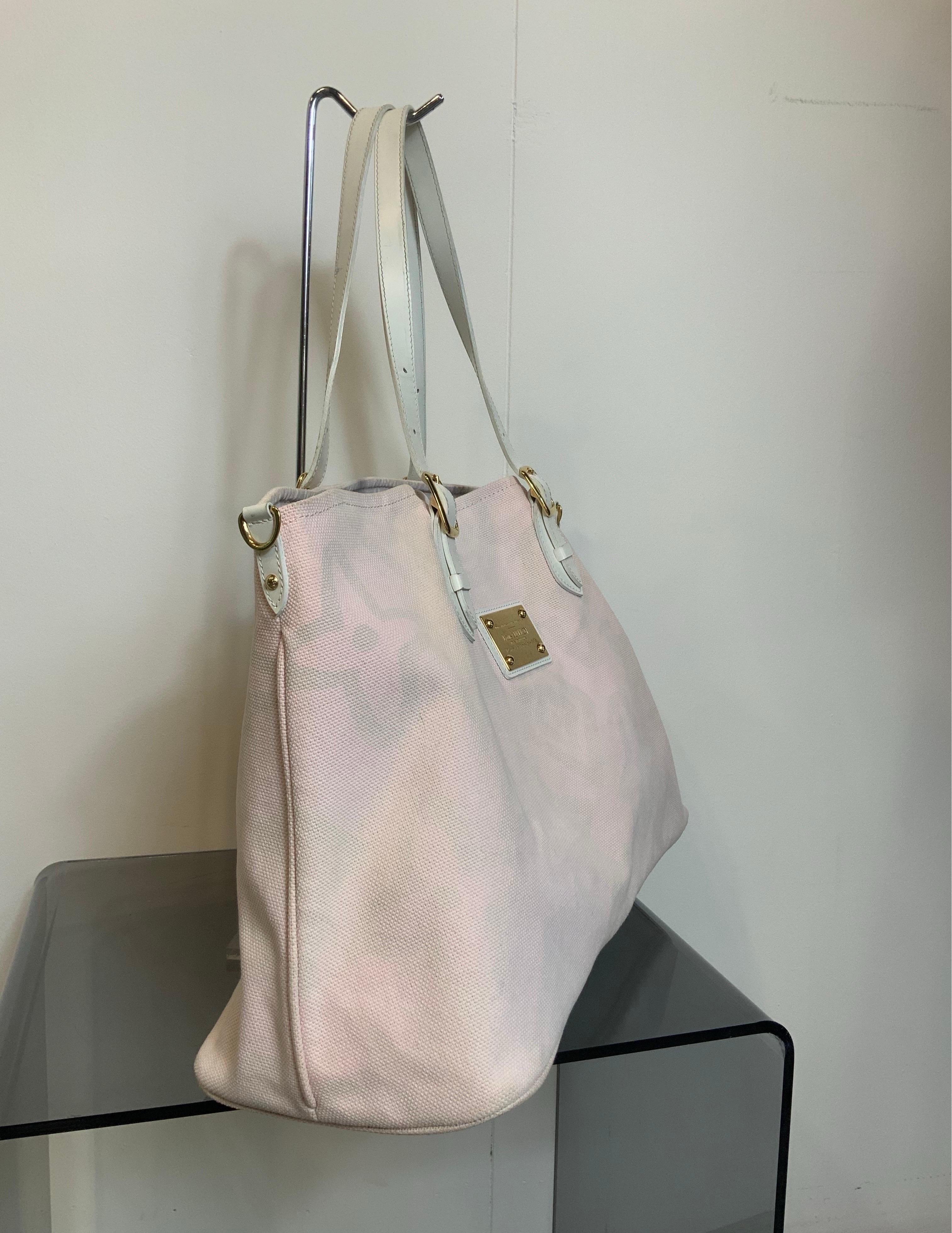Louise Vuitton Cruise line Tahitienne pink Shoulder Bag For Sale 1