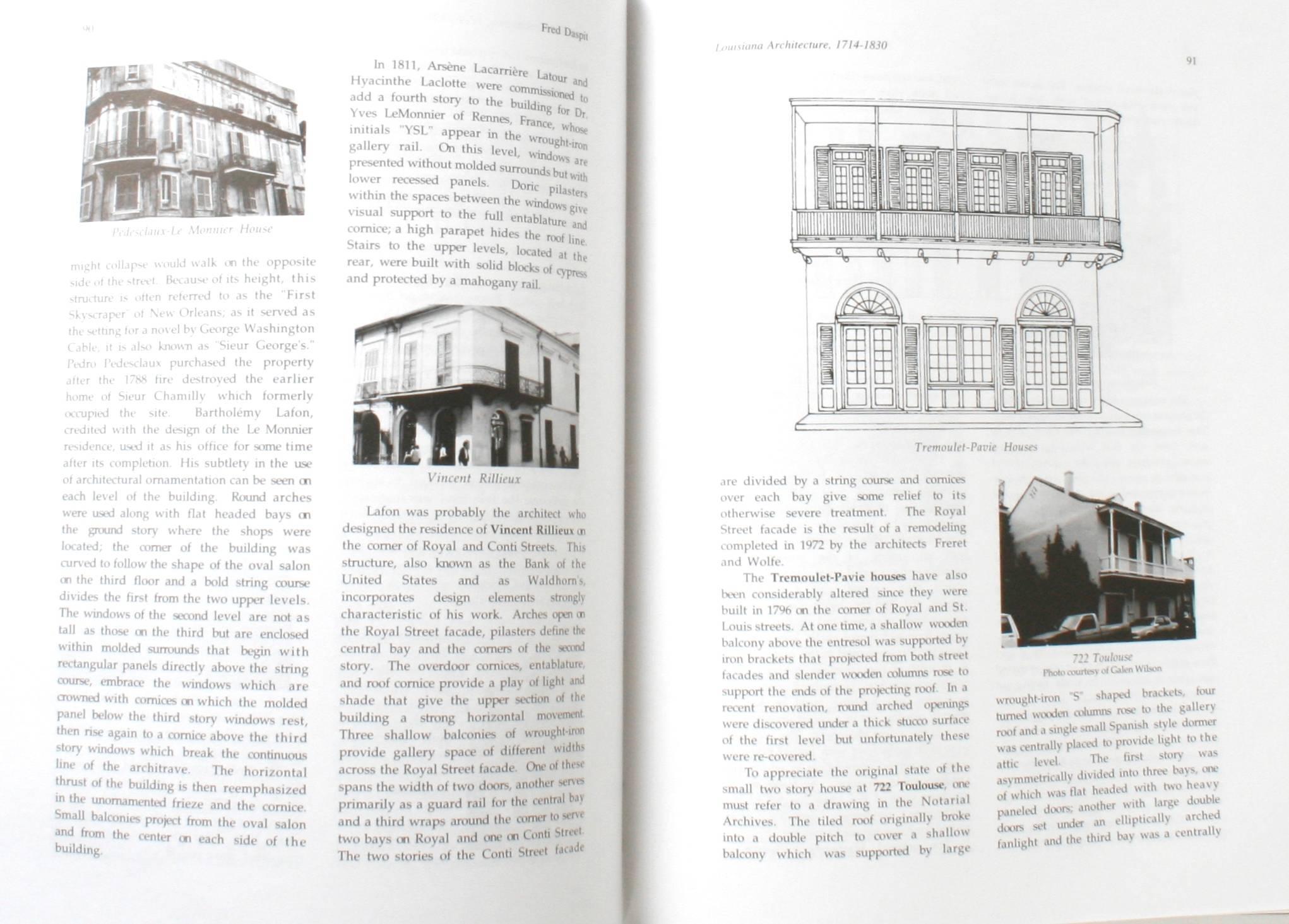 Louisiana Architecture 1714-1830 par Fred Daspit. Lafayette : The Center for Louisiana Studies, 1996. Première édition reliée avec jaquette. 357 pages. Une étude approfondie de l'architecture en Louisiane, y compris la Nouvelle-Orléans avec sa