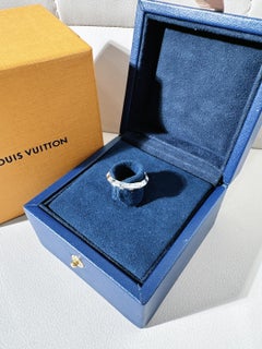 Louis‑Vuitton Le Damier 18‑K white‑Gold Damier‑Pattern Diamond Ring
