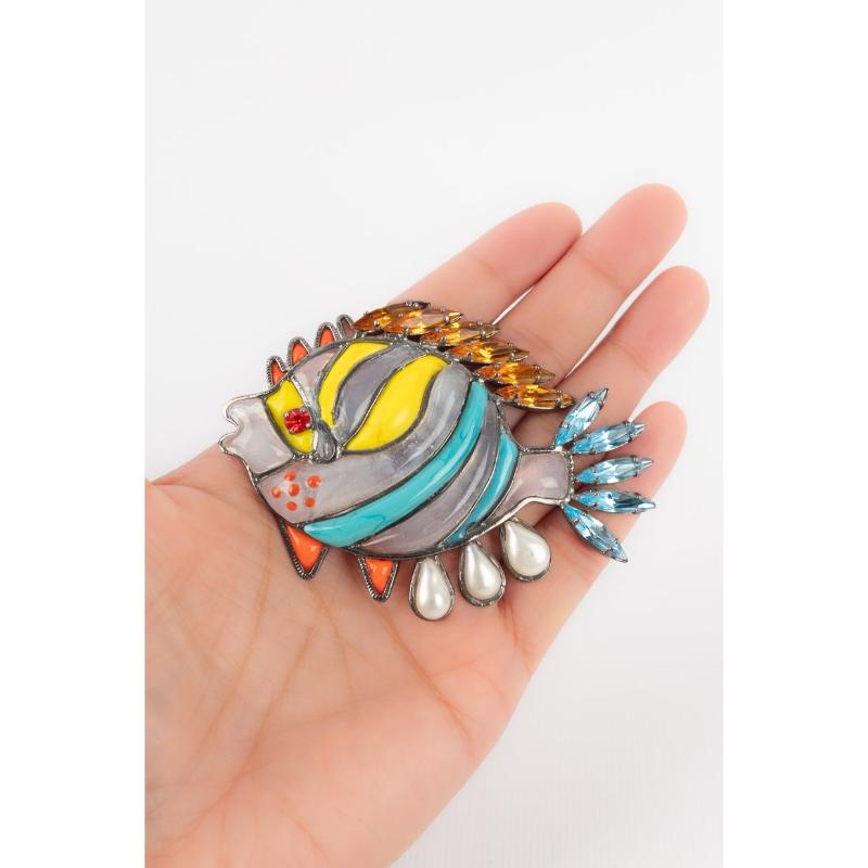 Loulou de la Falaise Broche de metal plateado 