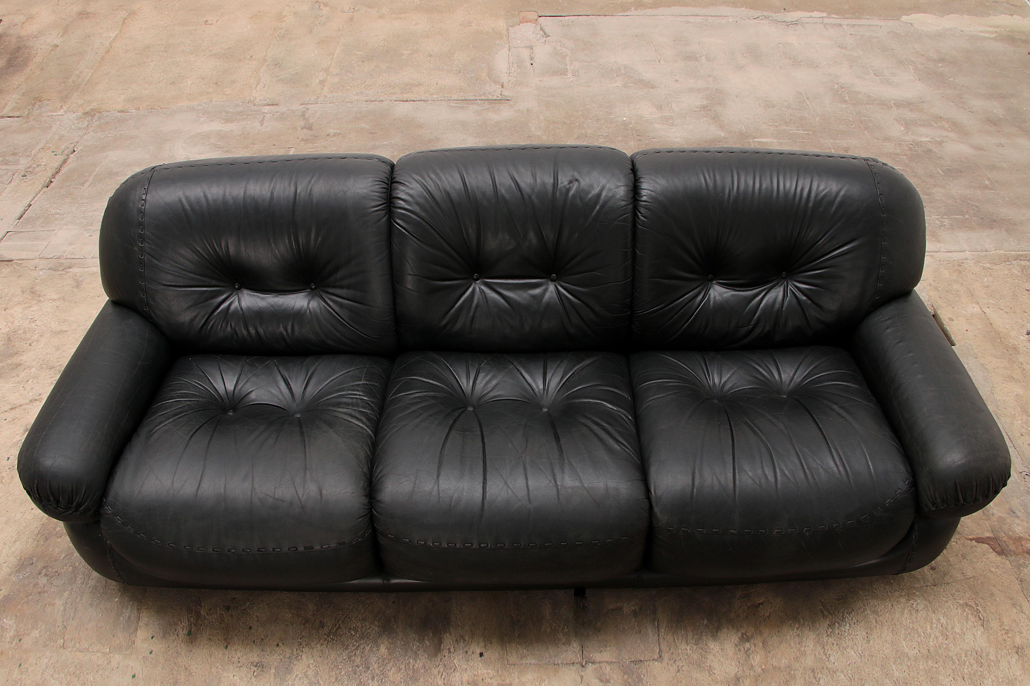 Lounge 3-Seater Sofa in Leather by Sapporo for Mobil Girgi, Italy, 1970 2