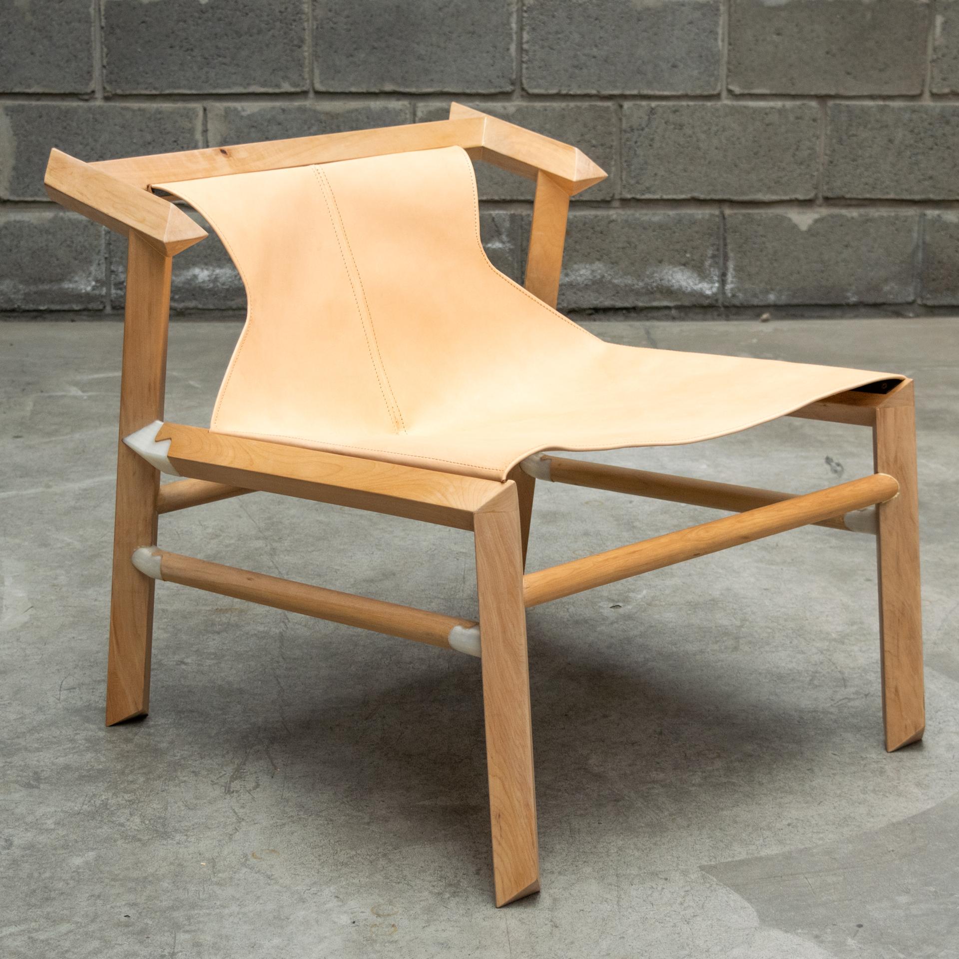Minimalist Lounge chair in wood and leather from Patagonia,  model 1908 For Sale