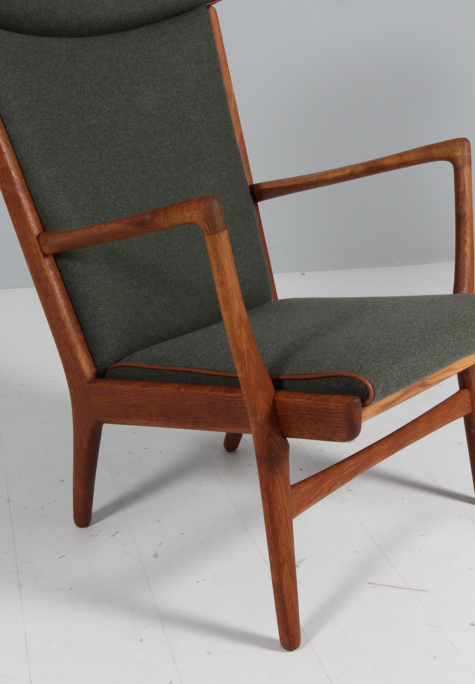 Danish Lounge / armchair, Model AP15, by Hans Wegner for A.P. Stolen. Full grain For Sale