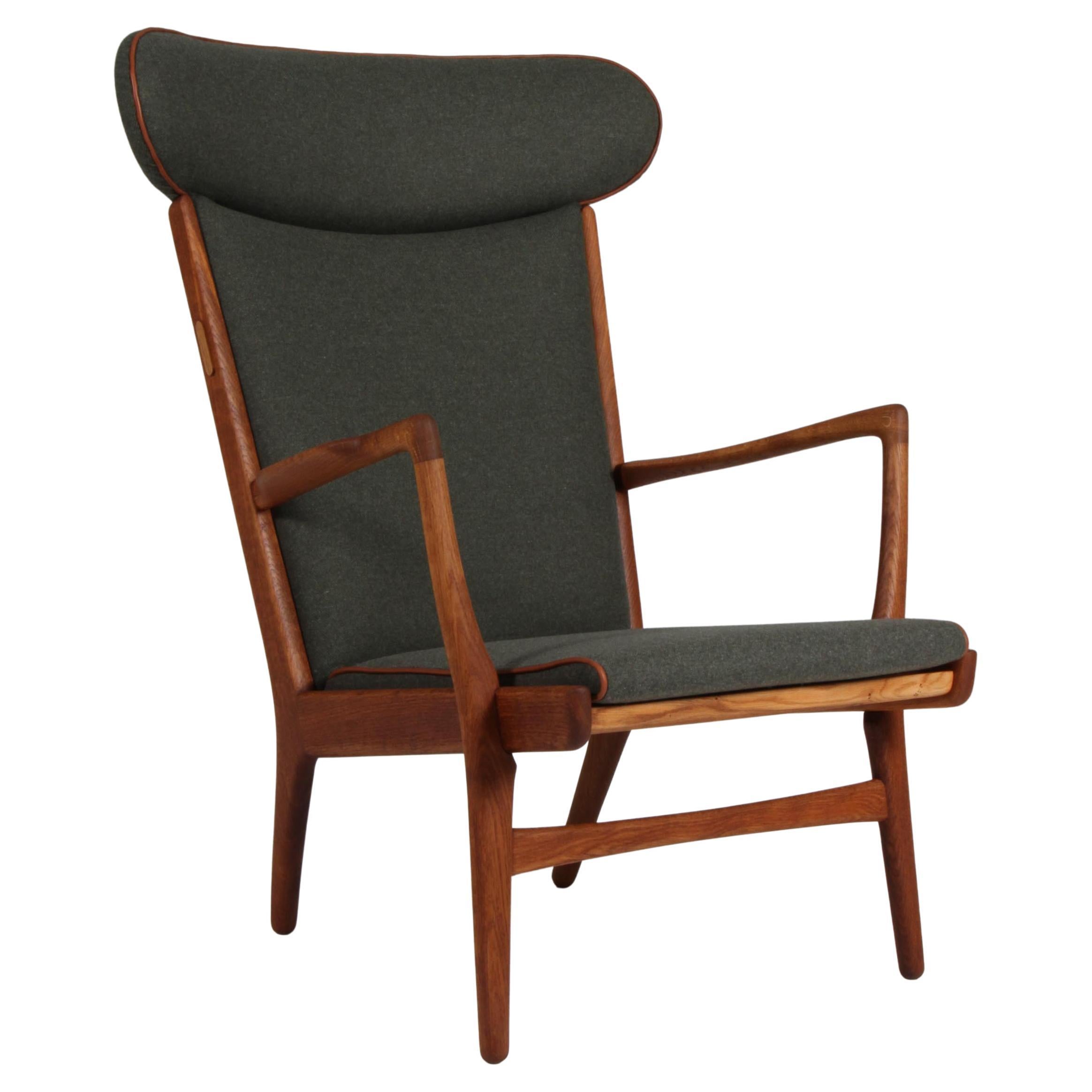 Lounge / armchair, Model AP15, by Hans Wegner for A.P. Stolen. Full grain For Sale
