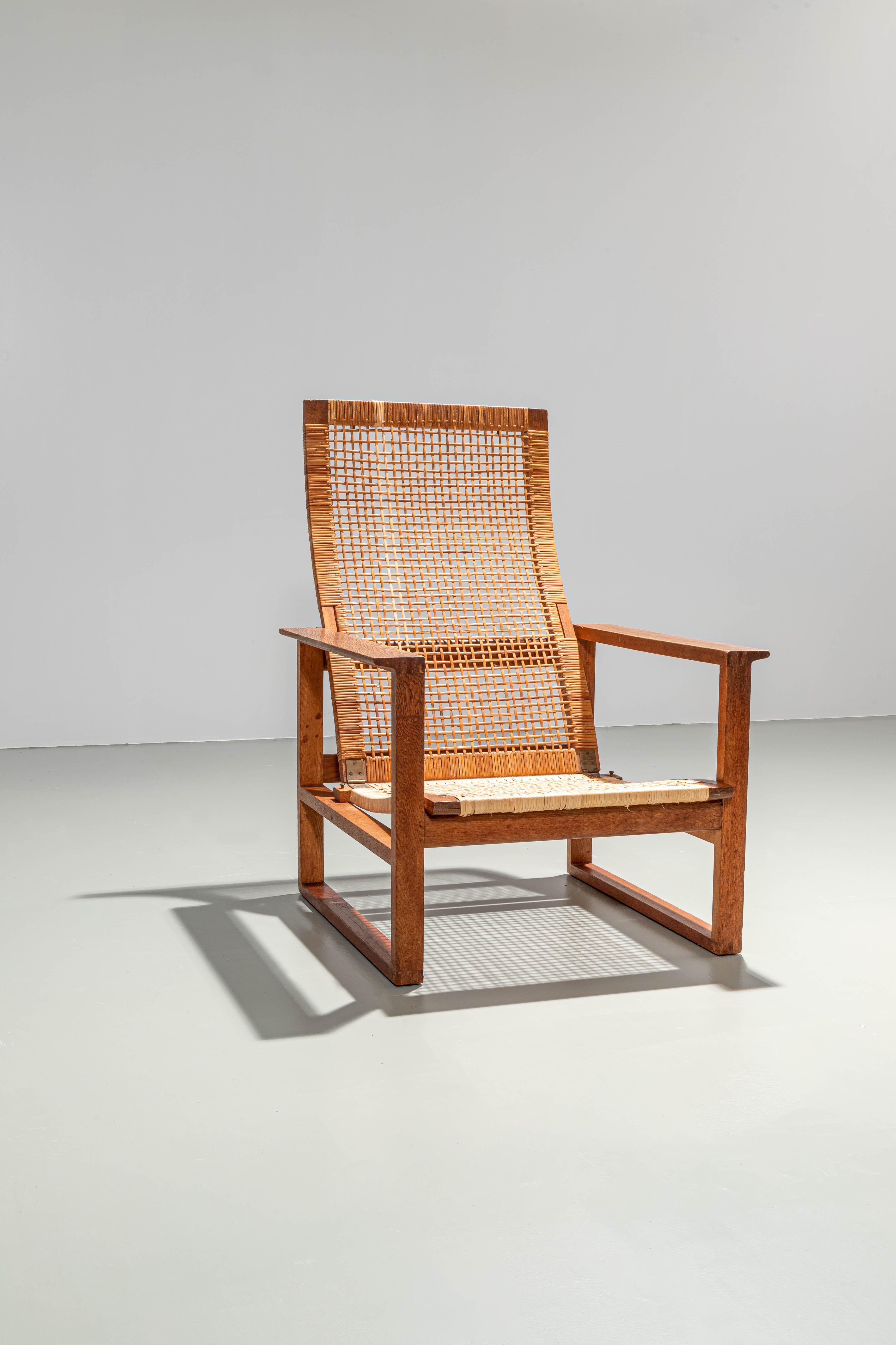Lounge Chair 2254 by Børge Mogensen for Fredericia Stolefabrik, Denmark, 1960's In Good Condition For Sale In Amsterdam, NL