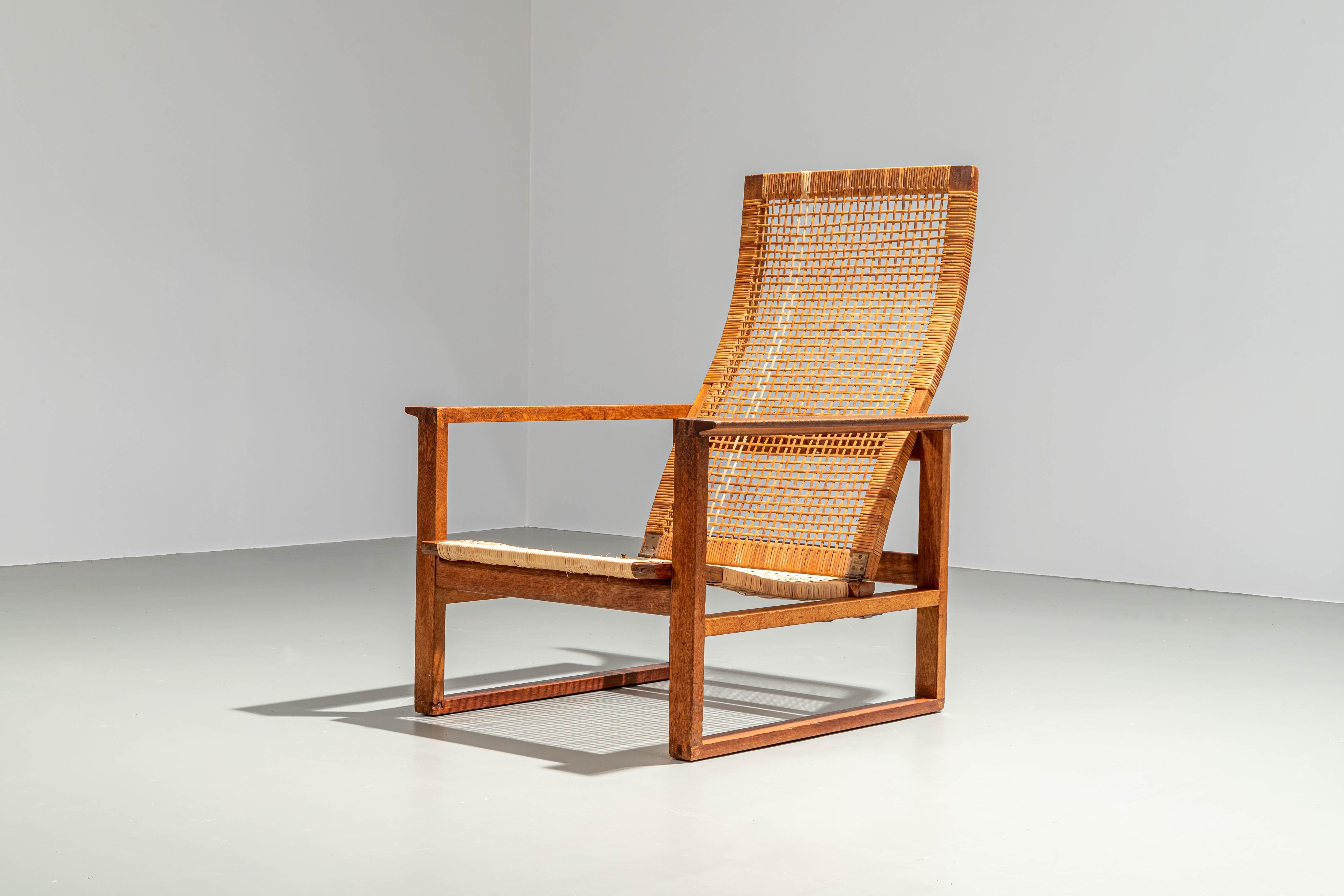 Mid-Century Modern Lounge Chair 2254 by Børge Mogensen for Fredericia Stolefabrik, Denmark, 1960's For Sale