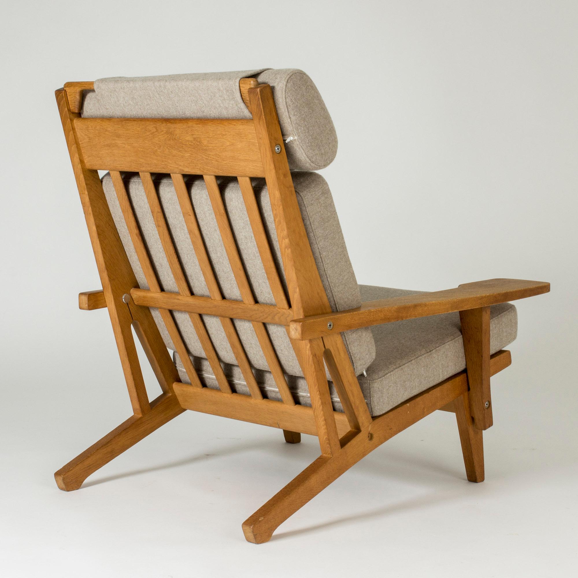 Lounge Chair and Footstool by Hans J. Wegner, GETAMA, Denmark, 1970s 2