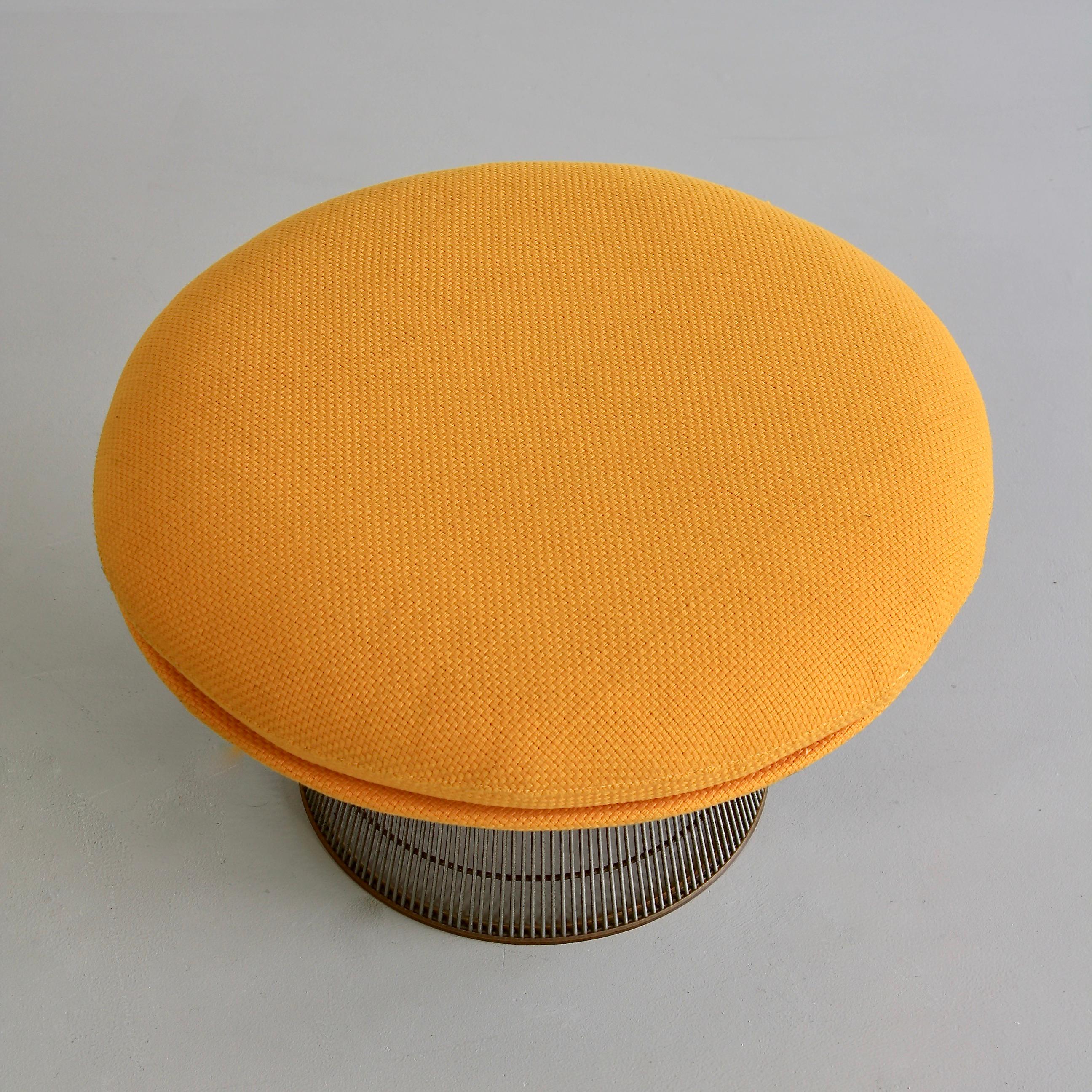 Lounge Chair and Footstool by Warren Platner, 1966 In Good Condition For Sale In Berlin, Berlin