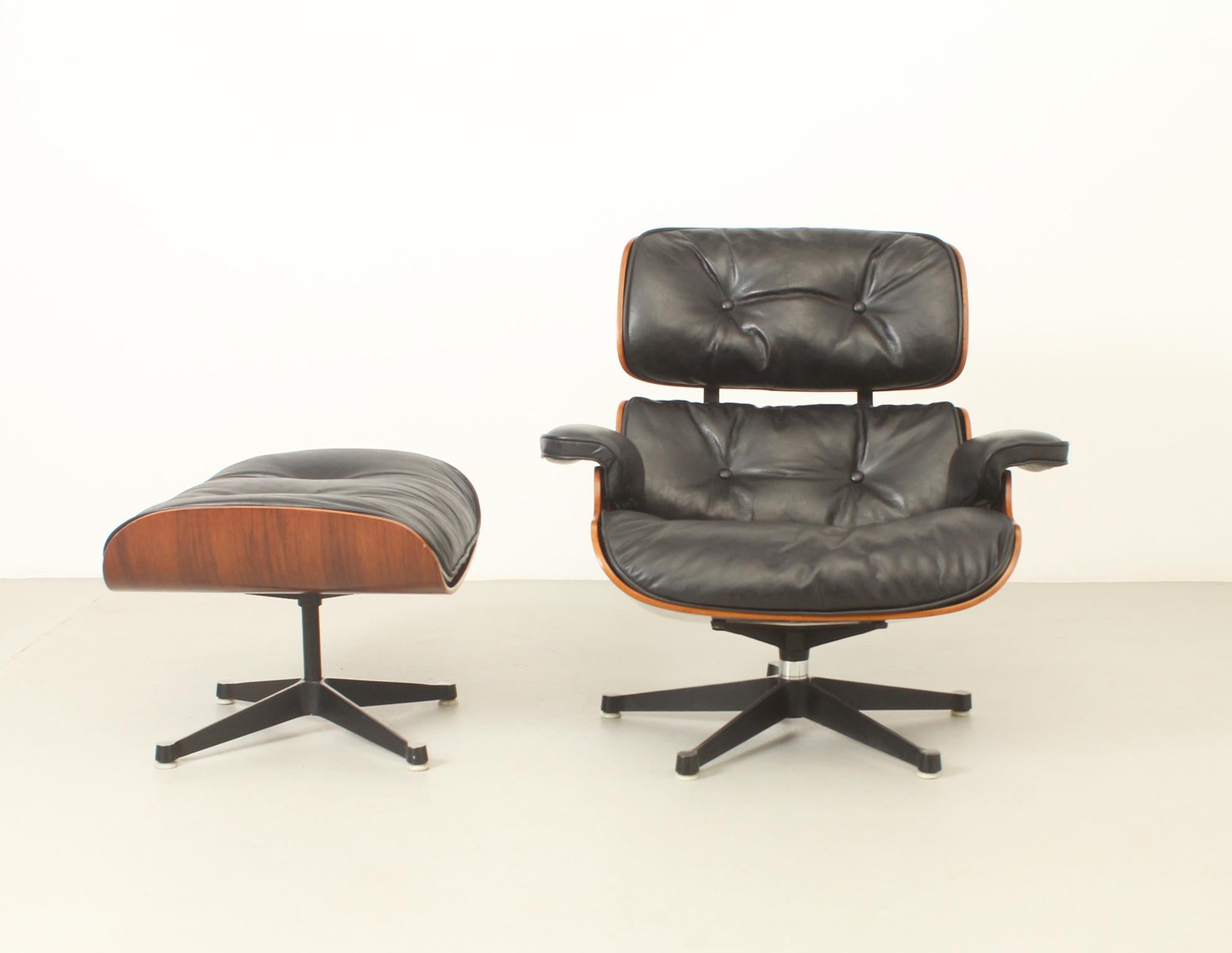 Lounge Chair and Ottoman by Charles and Ray Eames, 1960's 4
