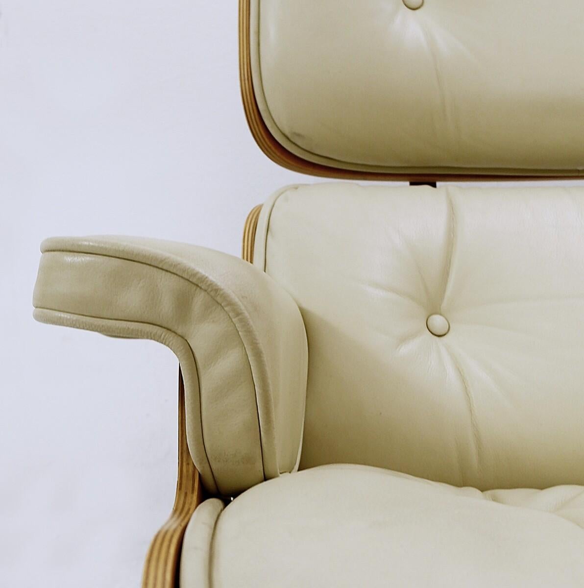 Mid-Century Modern Lounge Chair and Ottoman by Charles Eames for IFC Milan