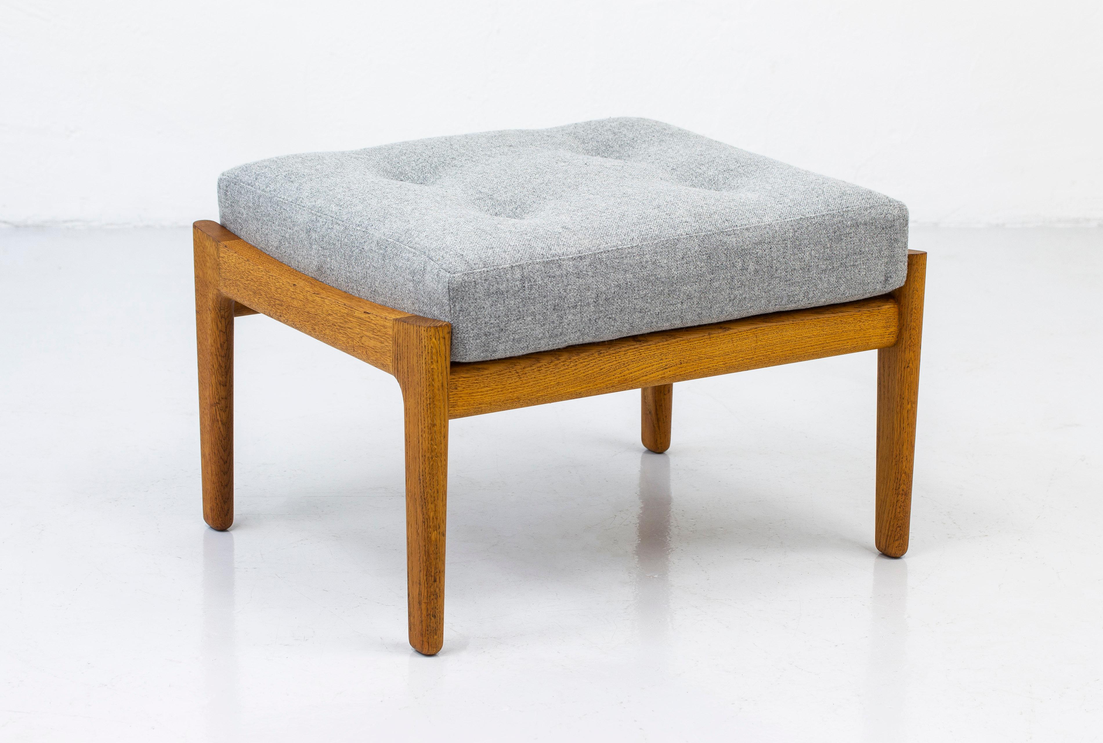 Lounge Chair and Ottoman by Hans J. Wegner for GETAMA, Denmark, 1960s 4