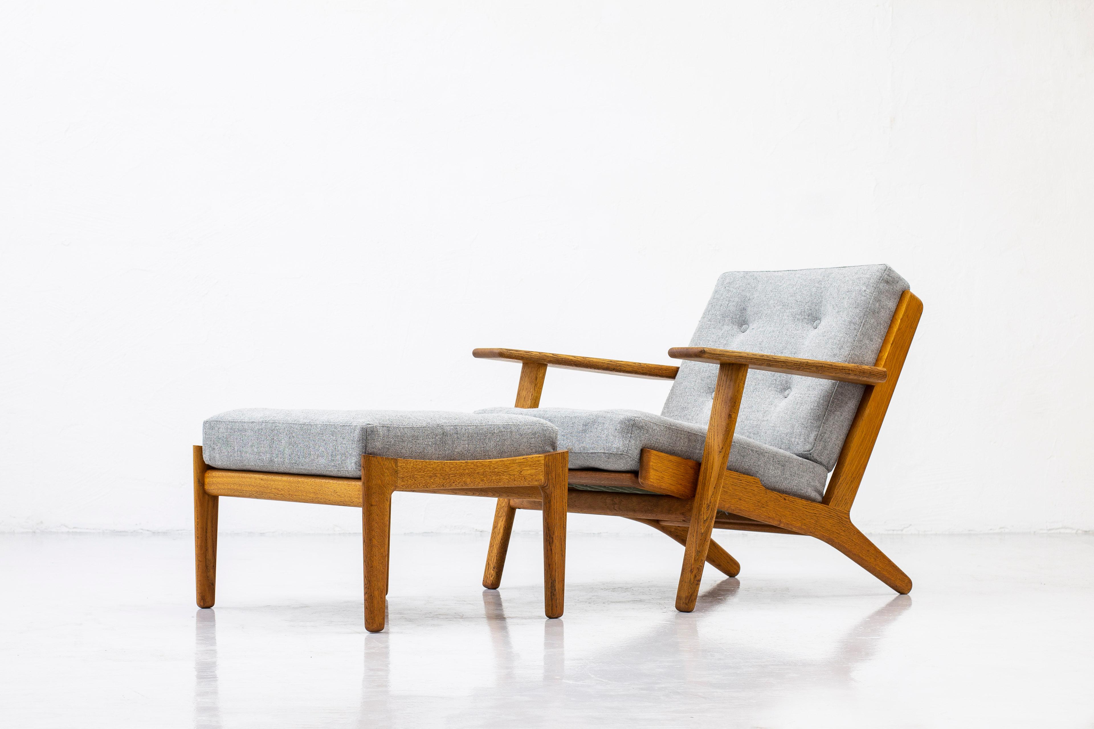 Danish Lounge Chair and Ottoman by Hans J. Wegner for GETAMA, Denmark, 1960s
