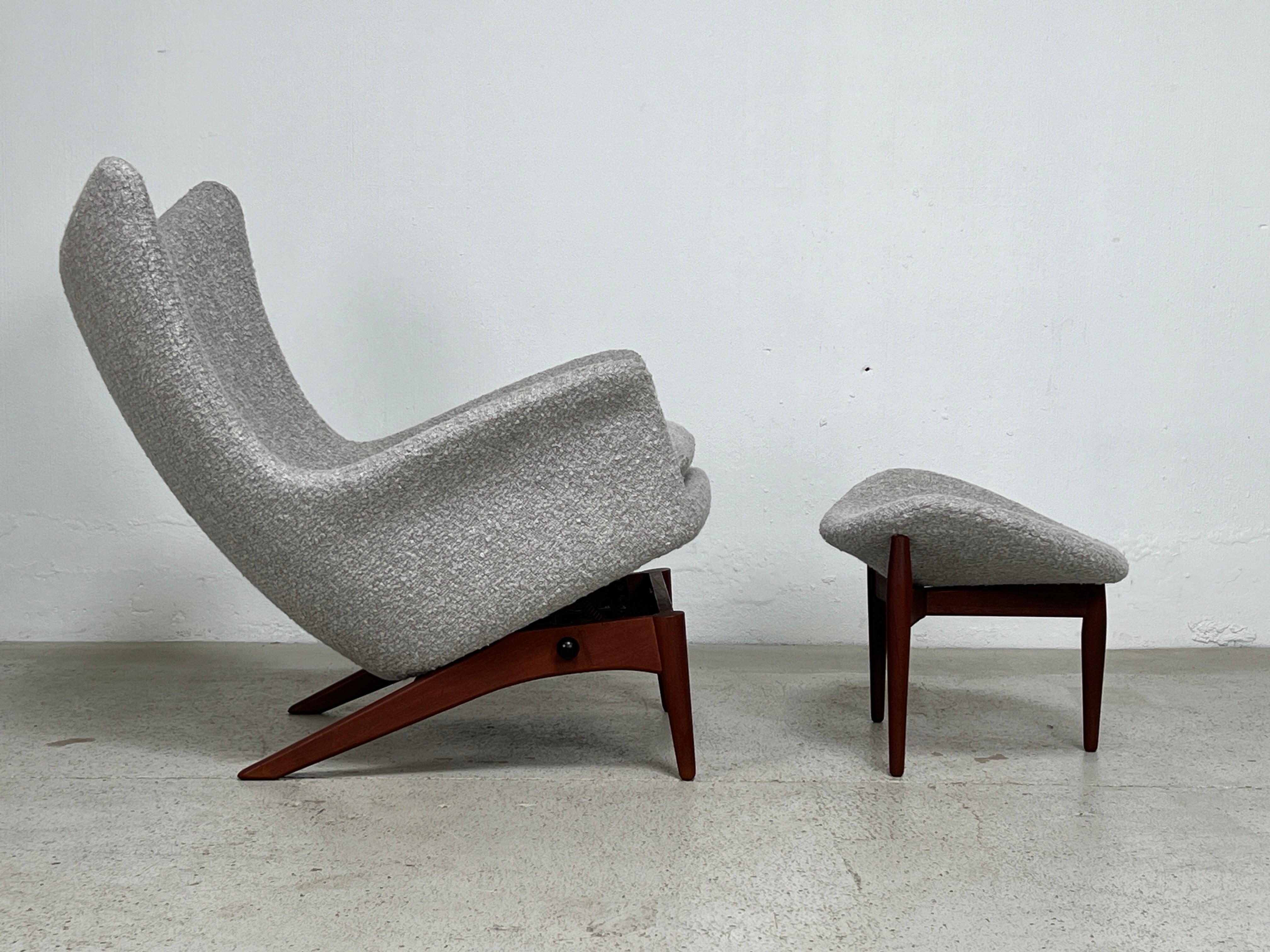 Lounge Chair and Ottoman by HW Klein for Bramin In Good Condition In Dallas, TX