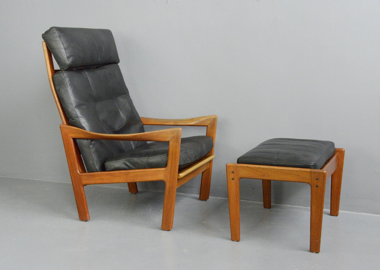 Lounge Chair and Ottoman by Illum Wikkelsø, circa 1960s In Good Condition In Gloucester, GB