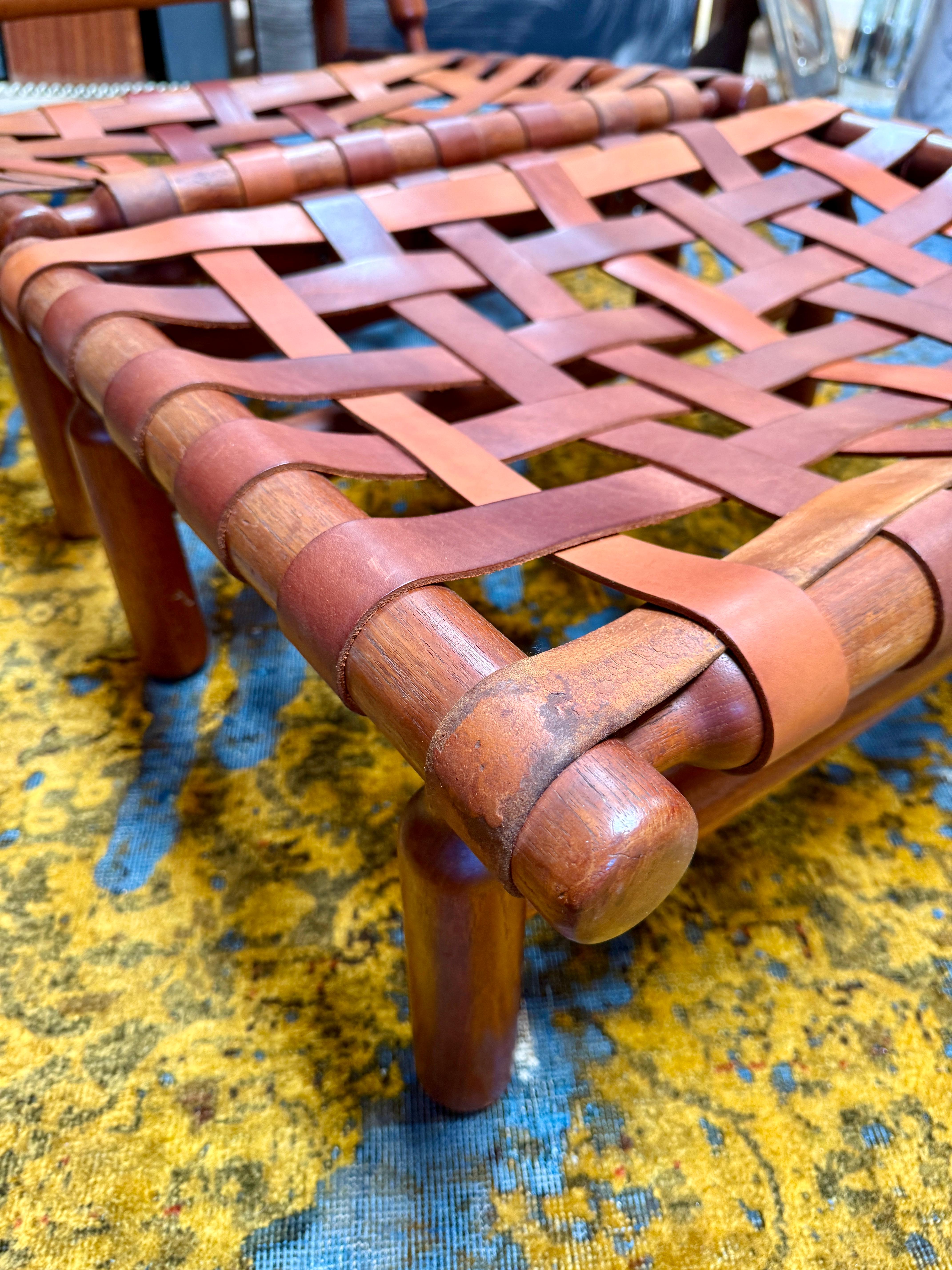 Lounge Chair and Ottoman by Ilmari Tapiovaara for Paolo Arnaboldi, 1970s For Sale 3