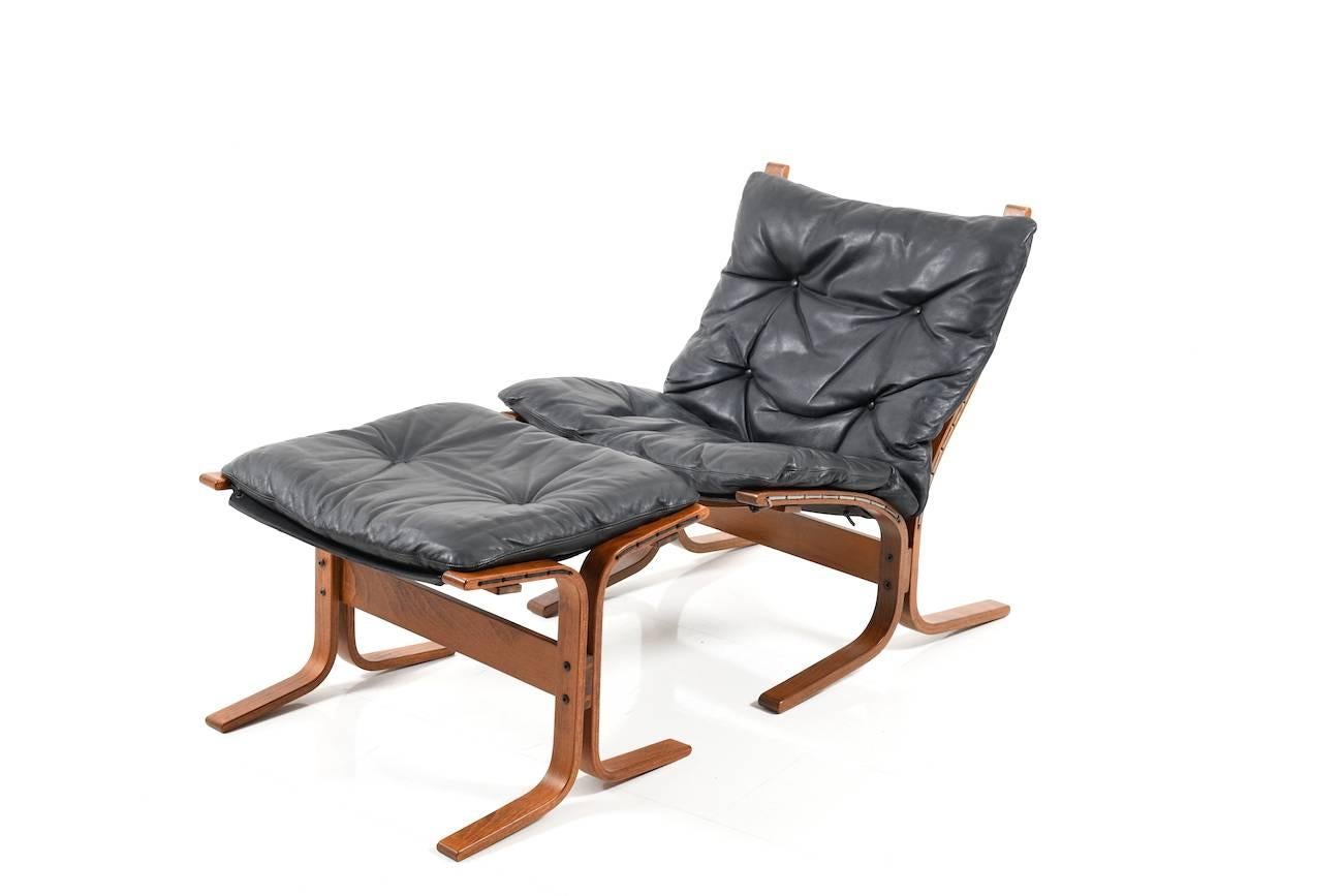 Mid-Century Modern Lounge Chair and Ottoman by Ingmar Relling for Westnofa For Sale