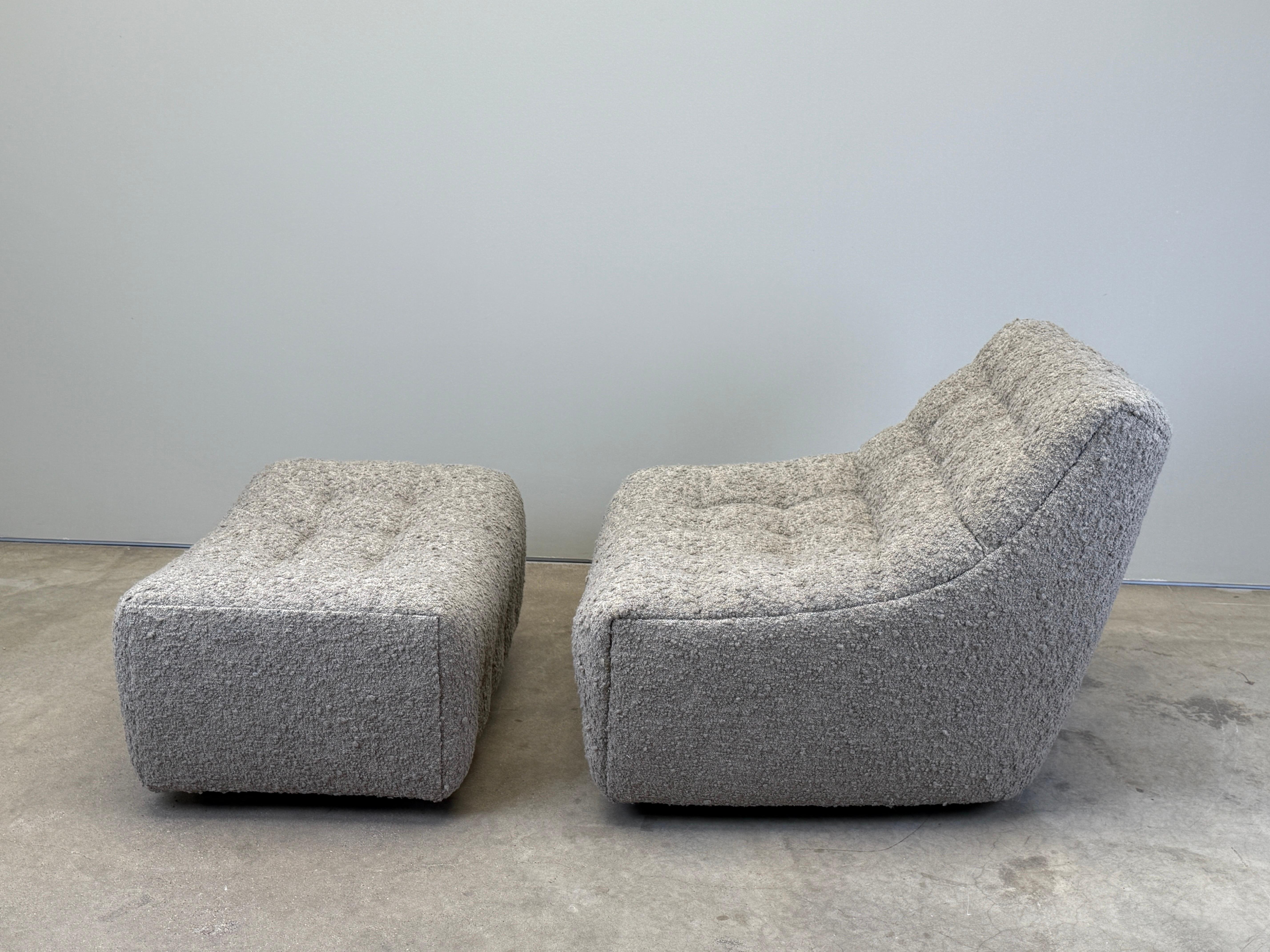 Lounge Chair and Ottoman by Milo Baughman For Sale 1