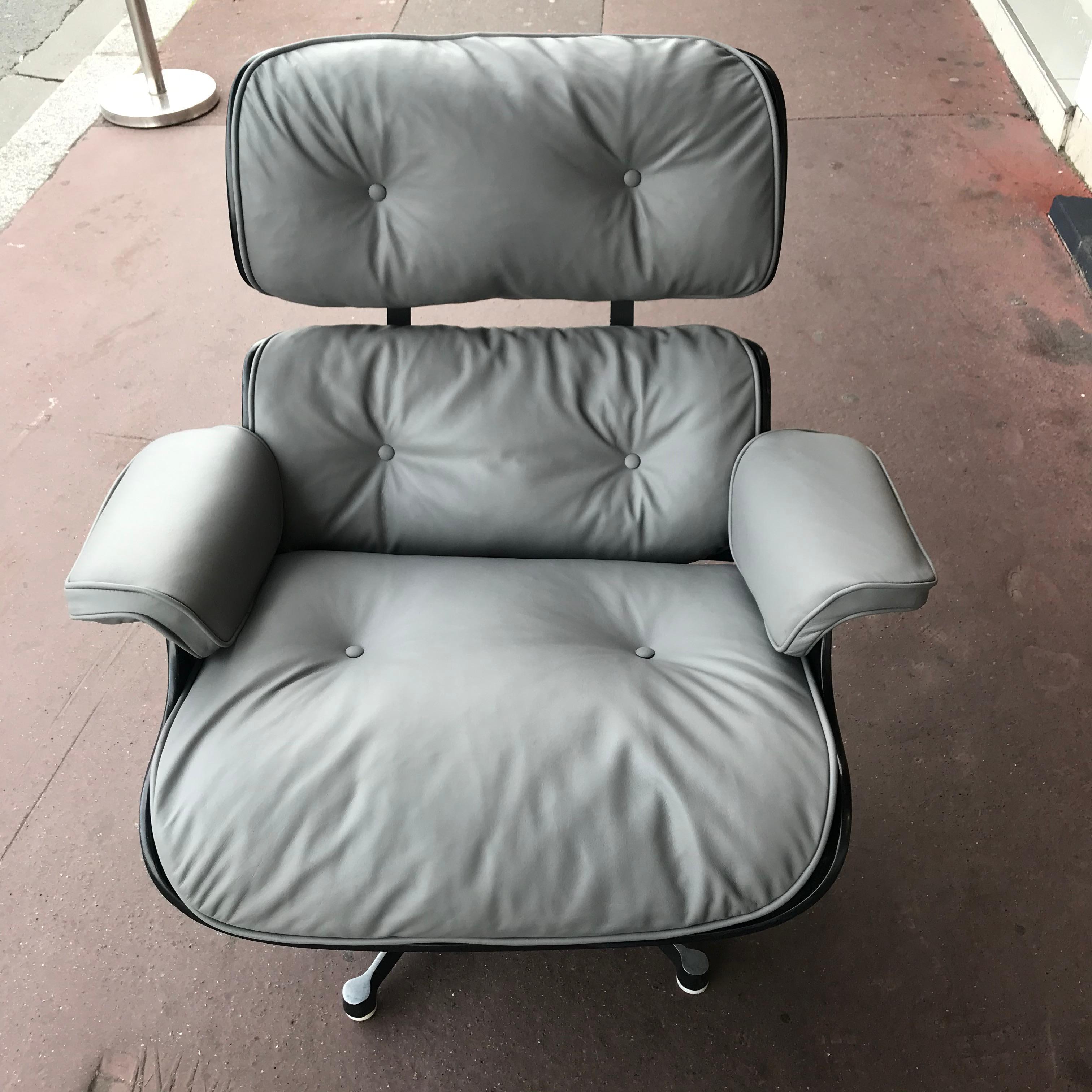 American Lounge Chair and Ottoman Charles Eames