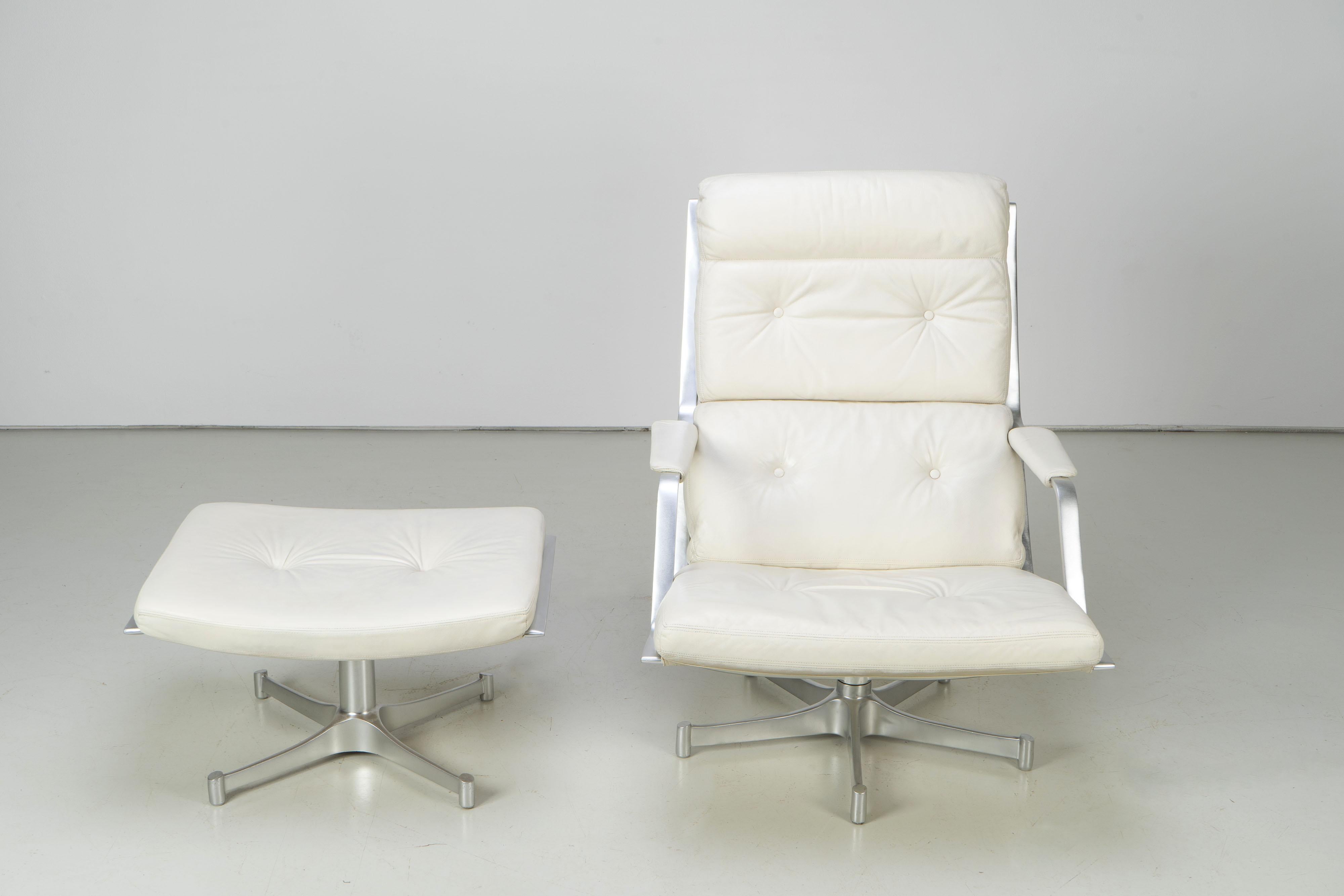Lounge Chair and Ottoman FK 85 by Fabricius & Kastholm for Kill, 1960s In Good Condition For Sale In Rosendahl, DE