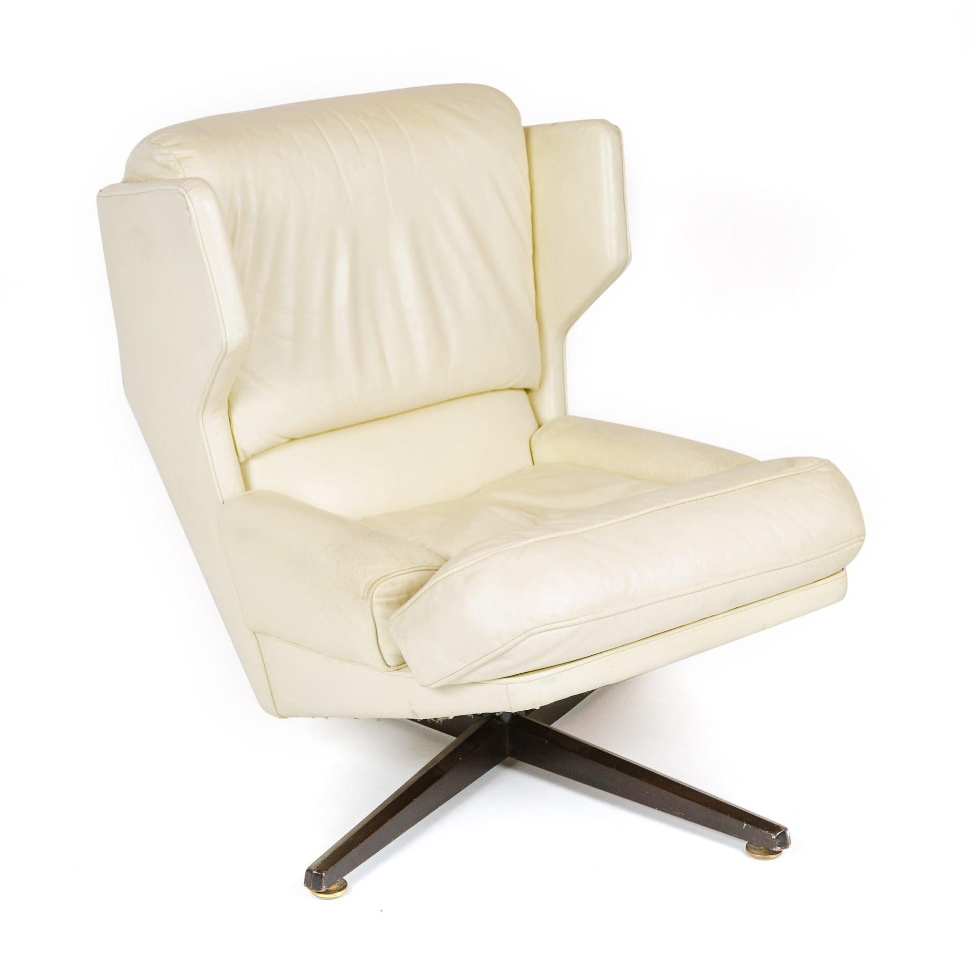Lounge Chair and Ottoman by Edward Wormley for Dunbar, 1961 im Zustand „Relativ gut“ im Angebot in Sagaponack, NY