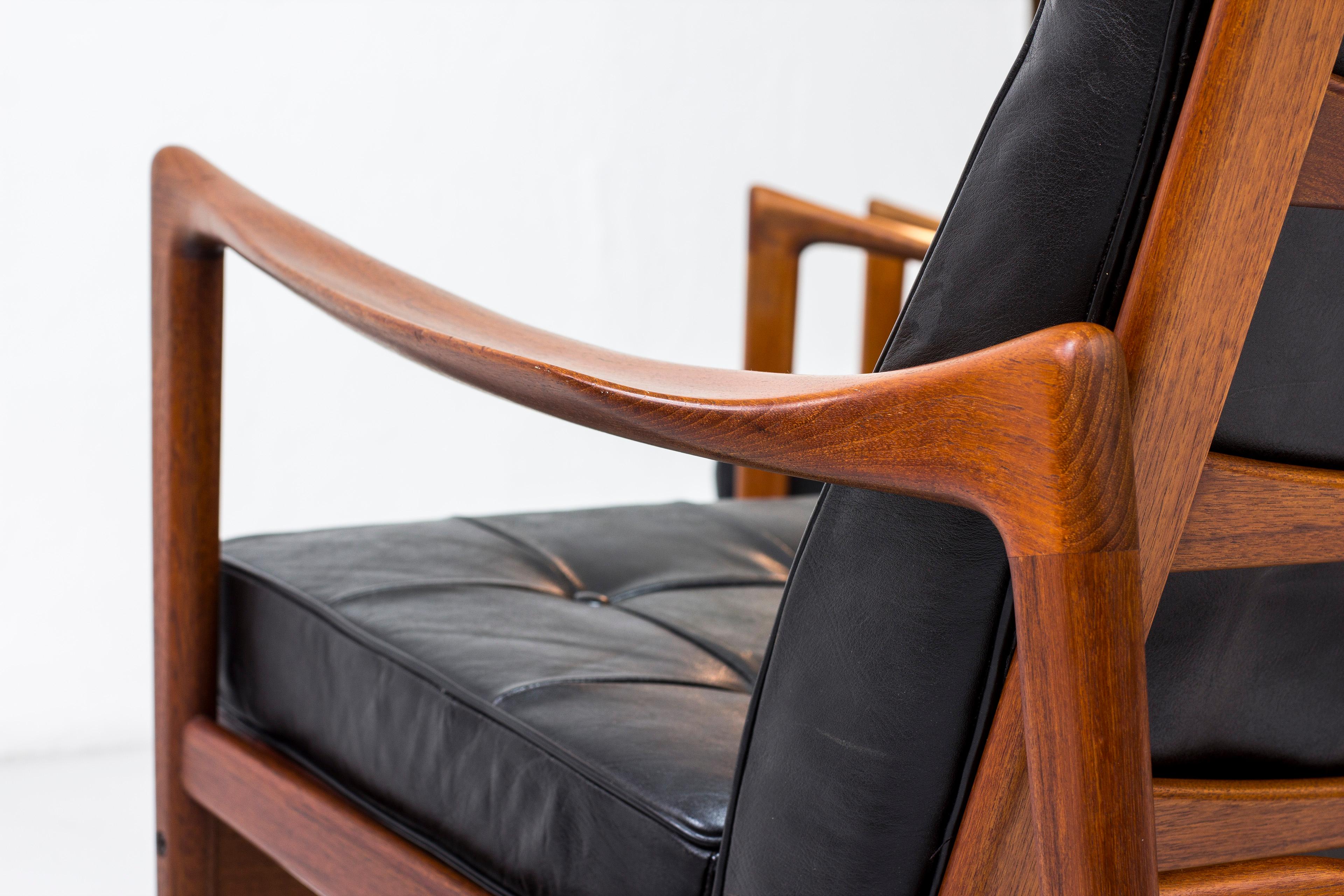 Lounge Chair and Ottoman in Teak by Ib Kofod-Larsen, Danish Modern, 1950s 4