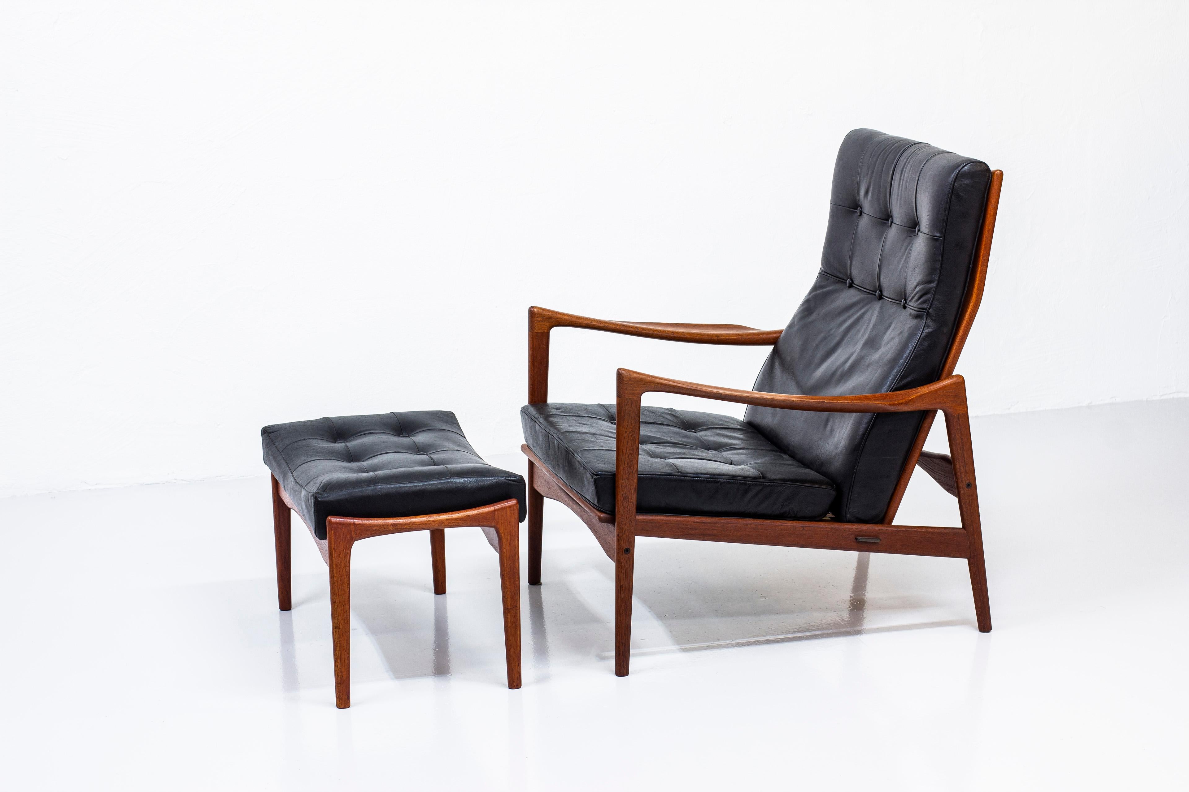 Scandinavian Modern Lounge Chair and Ottoman in Teak by Ib Kofod-Larsen, Danish Modern, 1950s