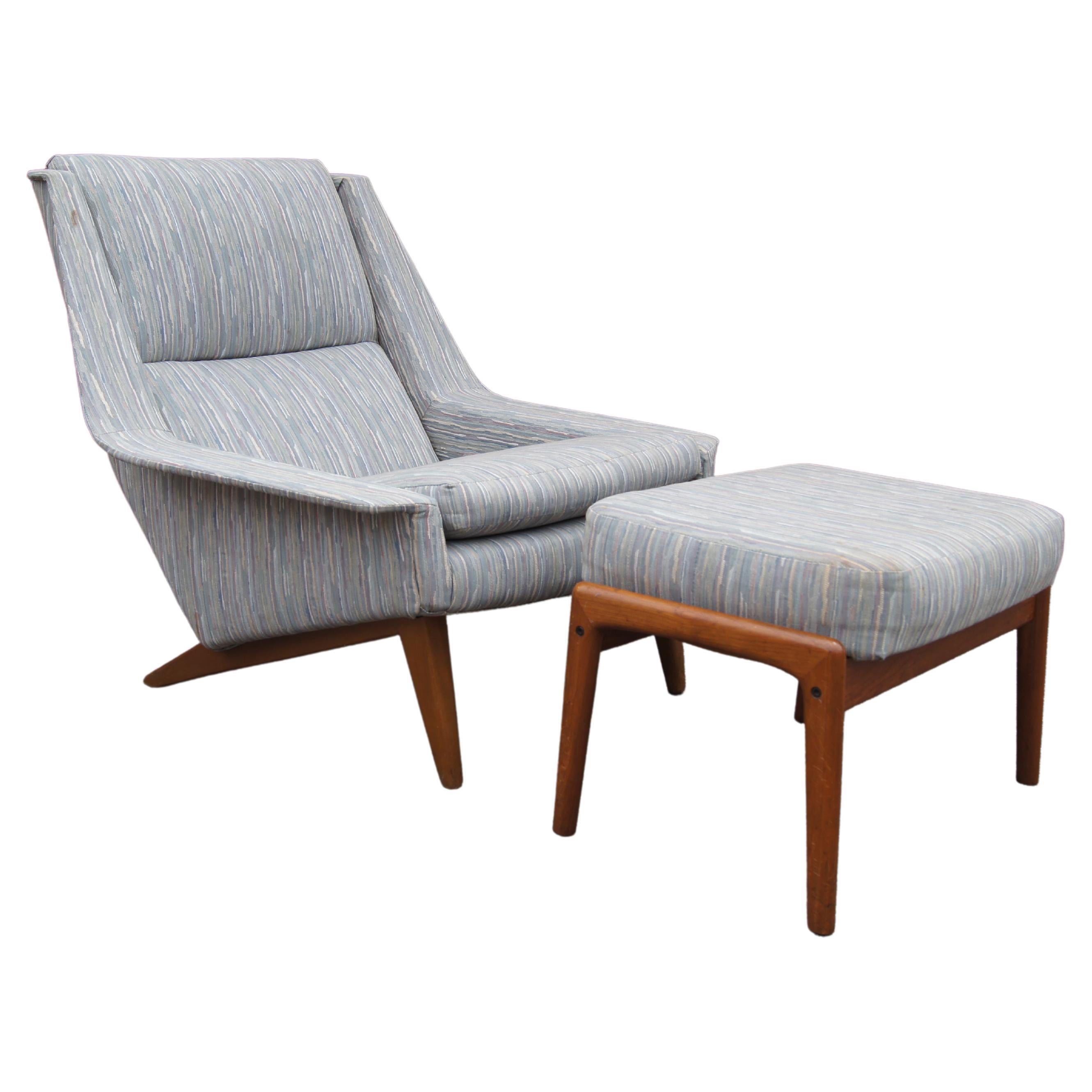 Lounge Chair and Ottoman, Model 4410, by Folke Ohlsson for Fritz Hansen For Sale