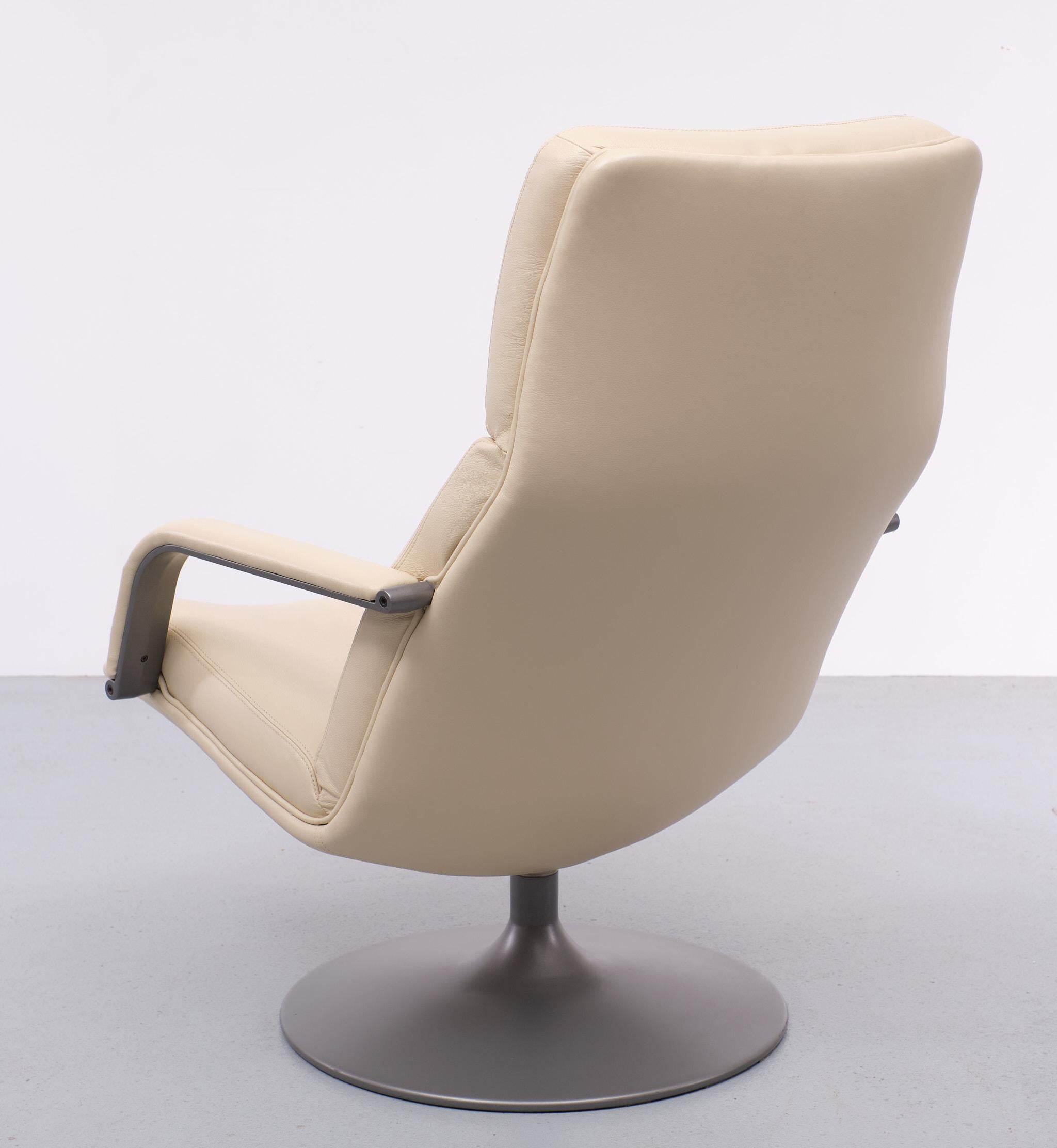 Lounge Chair Artifort Geoffrey Harcourt 1970s For Sale 1