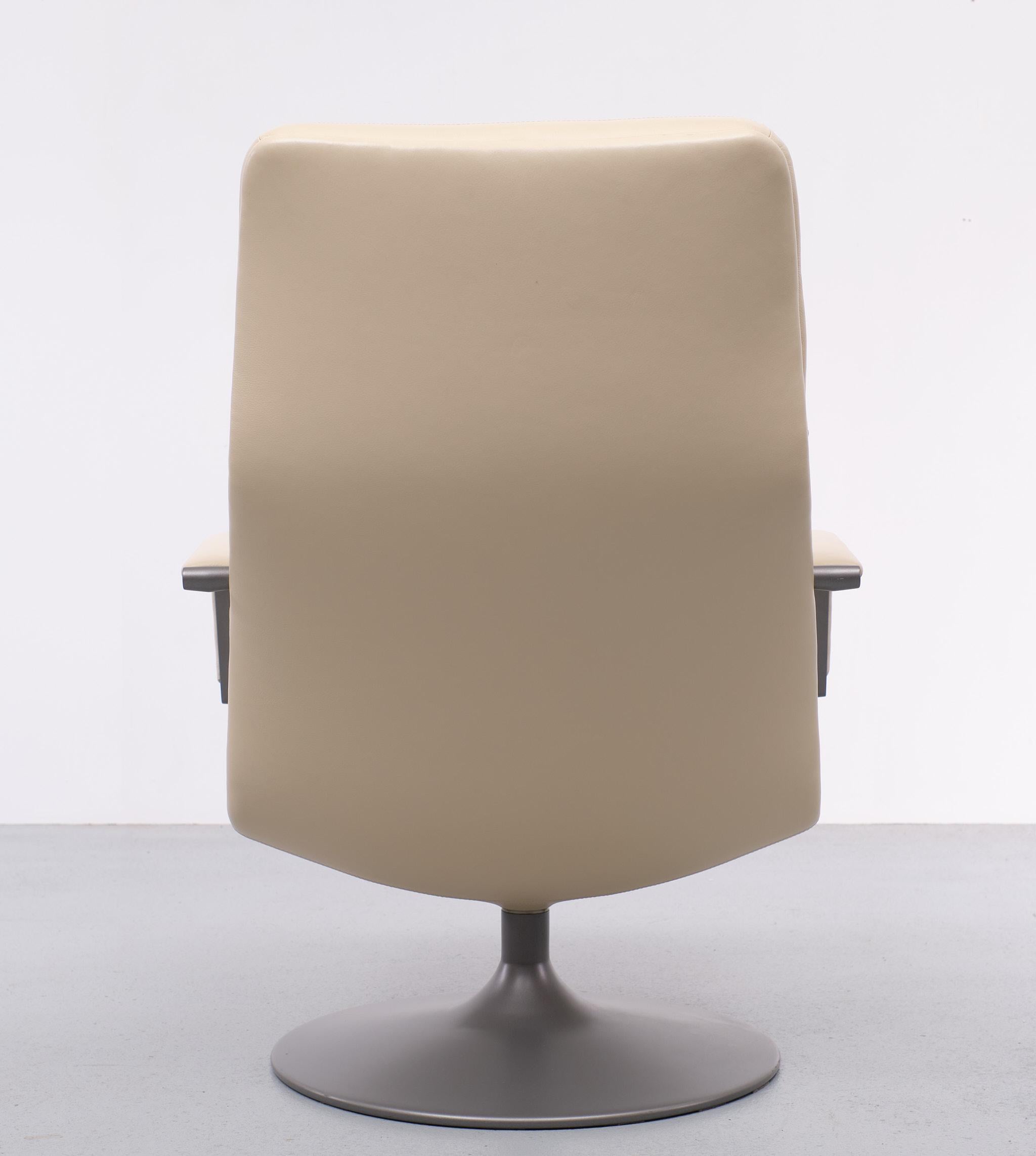 Lounge Chair Artifort Geoffrey Harcourt 1970s For Sale 2