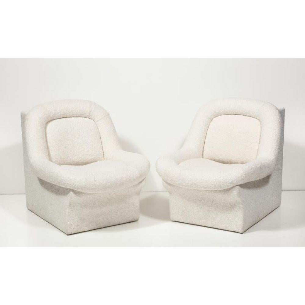 Lounge Chair Attributed to Emilio Guarnacci, Italy, c. 1970

Comfortable, modern looking lounge chairs. Thoughtfully upholstered in a white boucle fabric.
